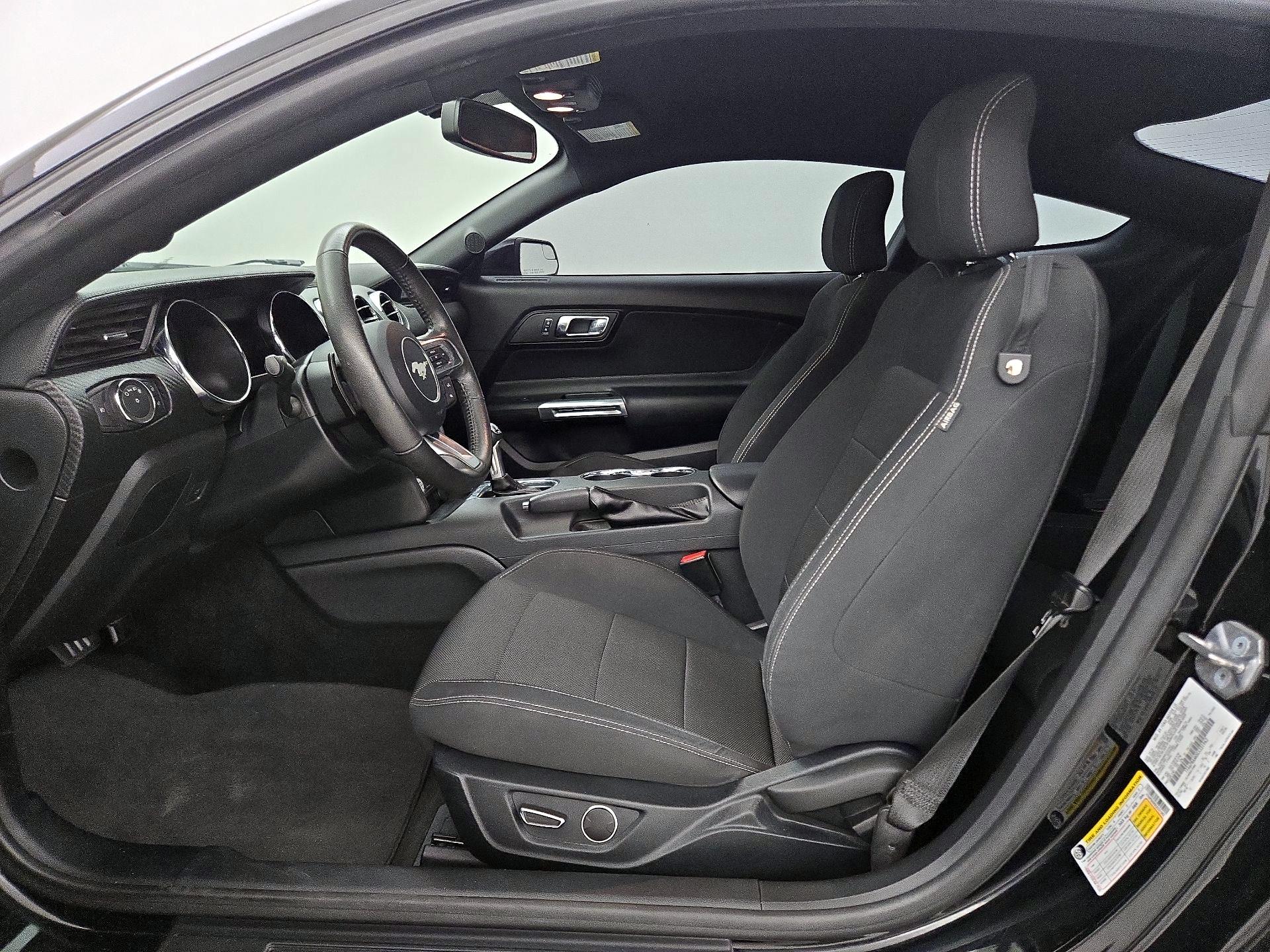 Thumbnail: 2016 Ford Mustang - 11