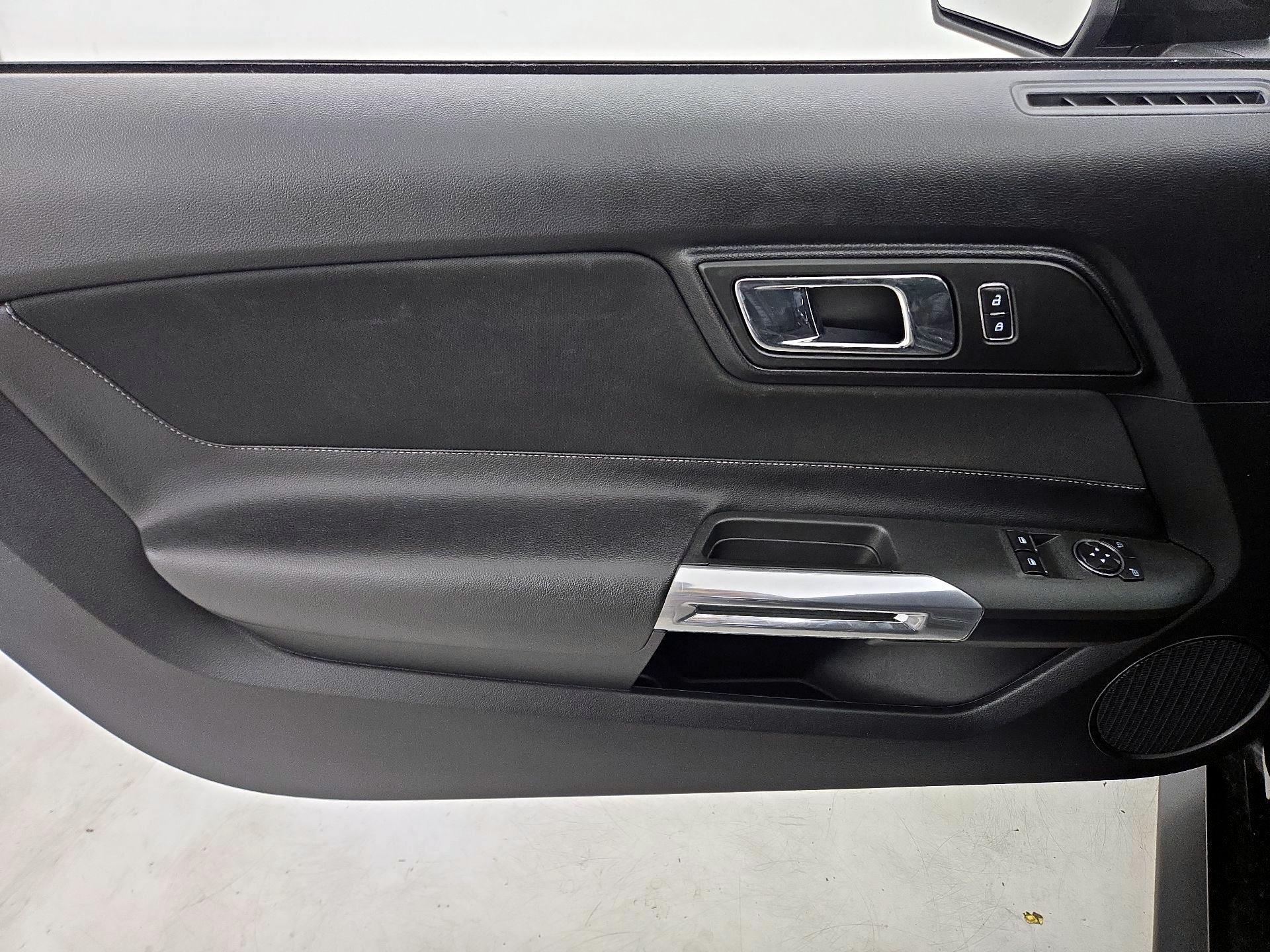 Thumbnail: 2016 Ford Mustang - 12