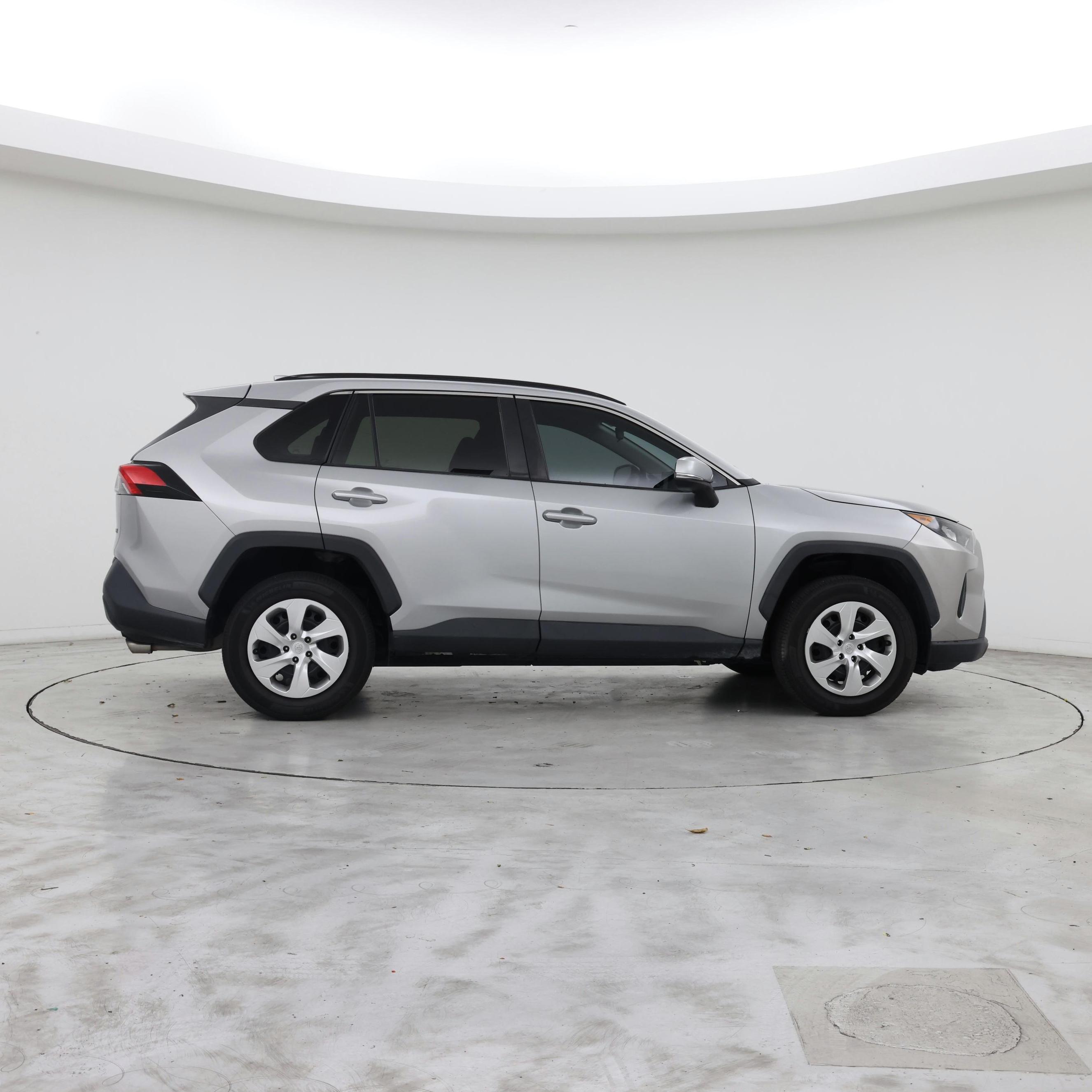 Thumbnail: 2019 Toyota RAV4 - 7