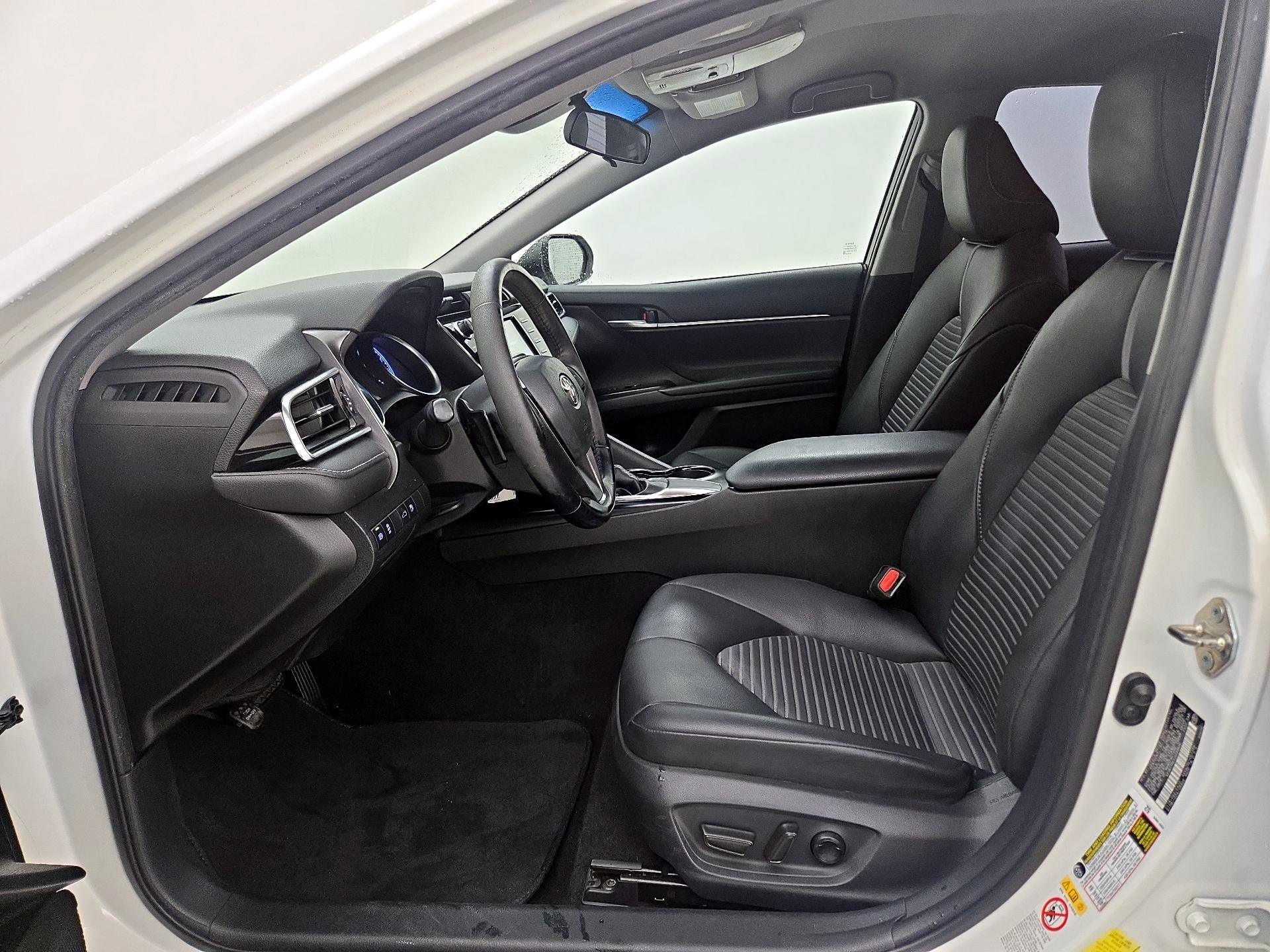 Thumbnail: 2018 Toyota Camry - 11