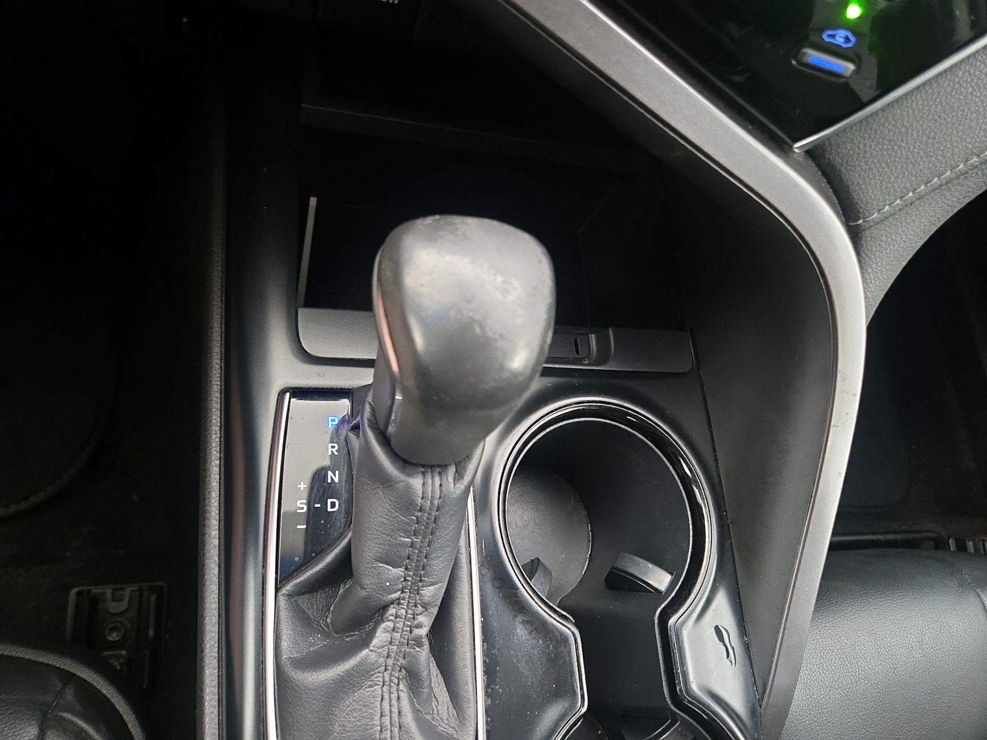 Thumbnail: 2018 Toyota Camry - 17