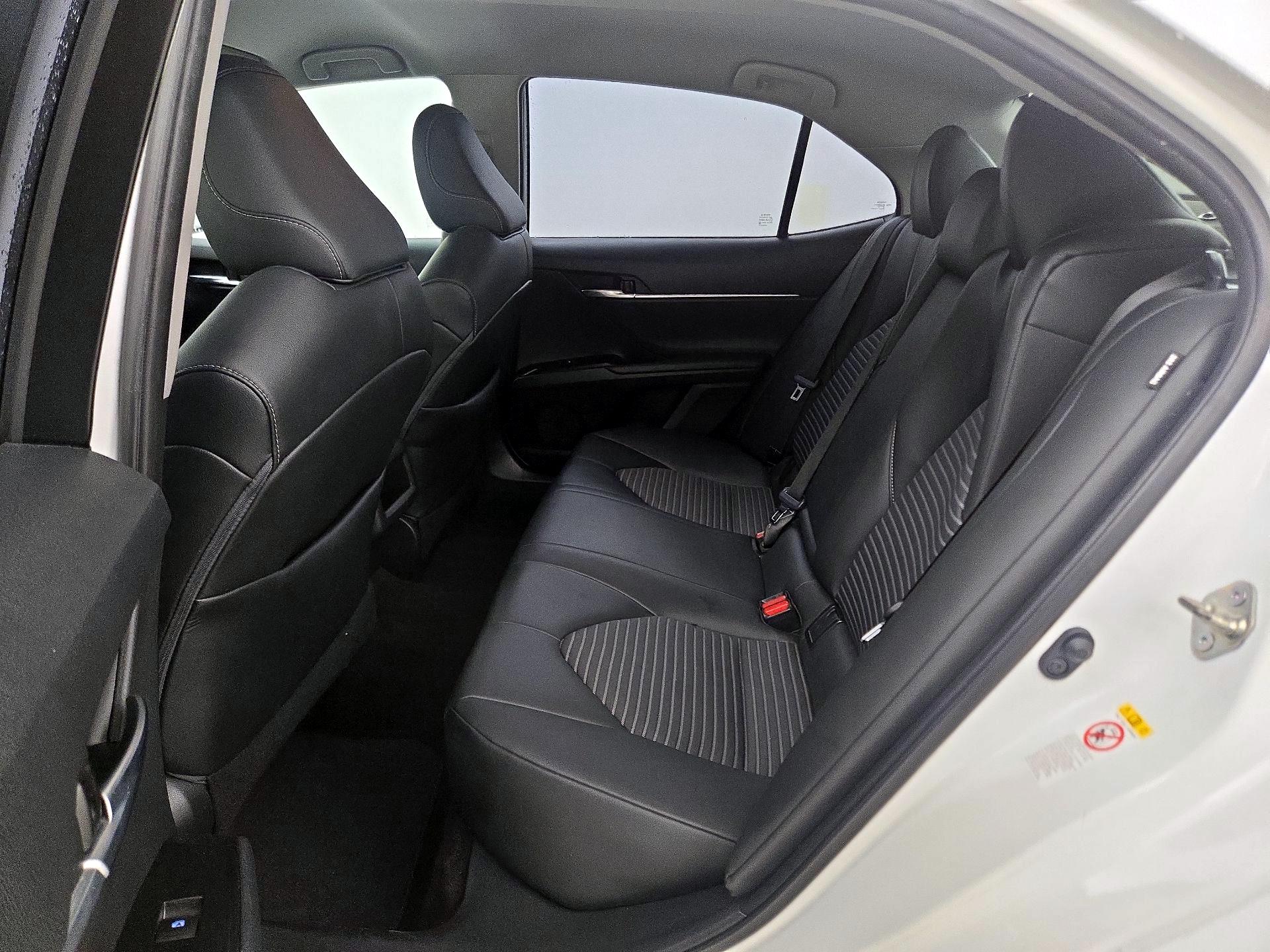 Thumbnail: 2018 Toyota Camry - 19