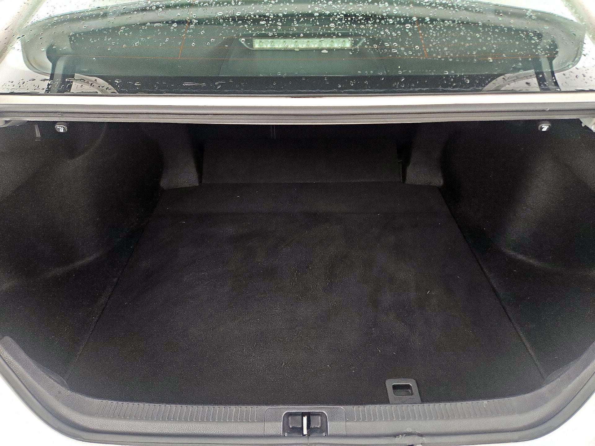 Thumbnail: 2018 Toyota Camry - 20