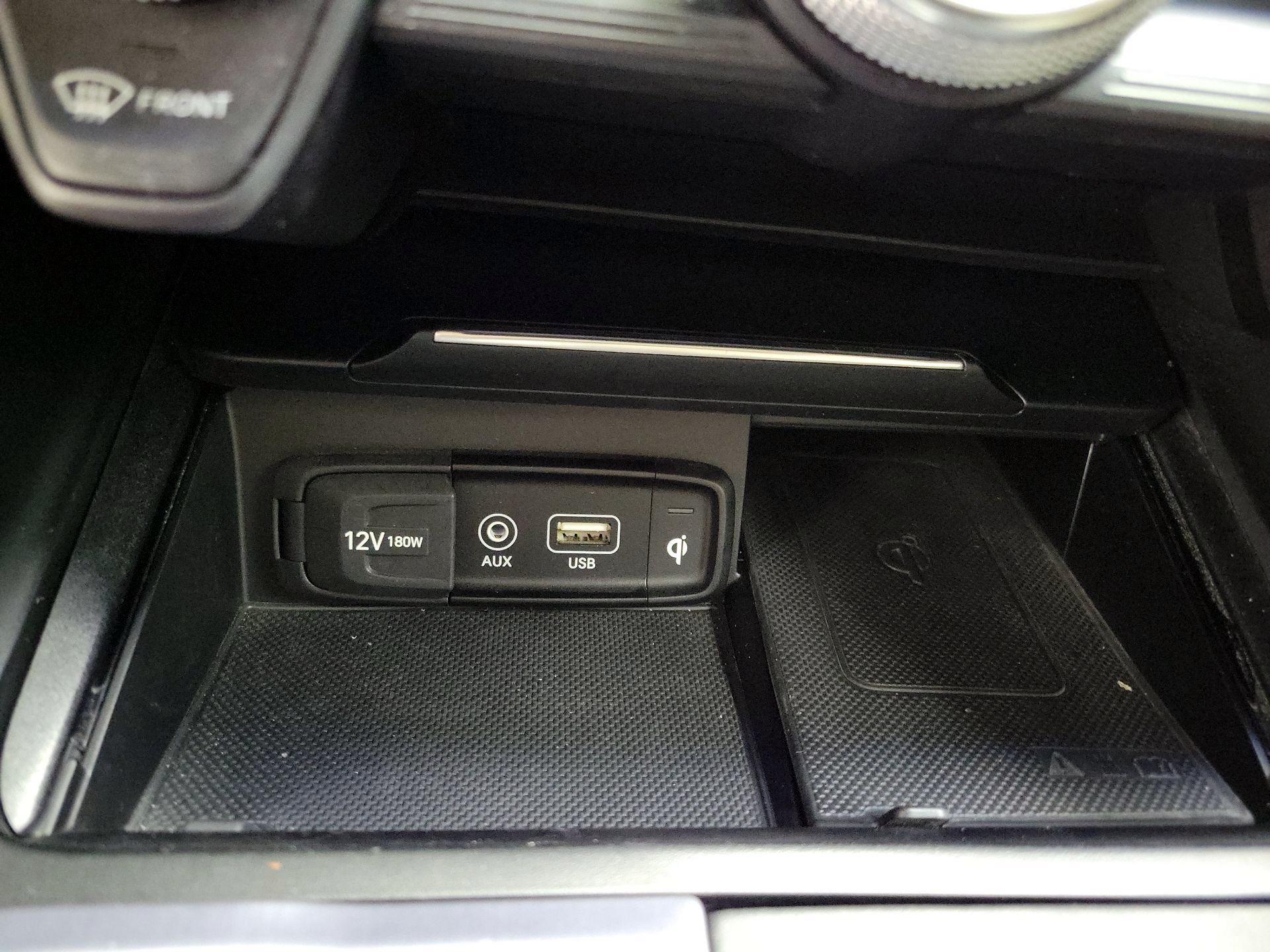 Thumbnail: 2021 Genesis G70 - 19