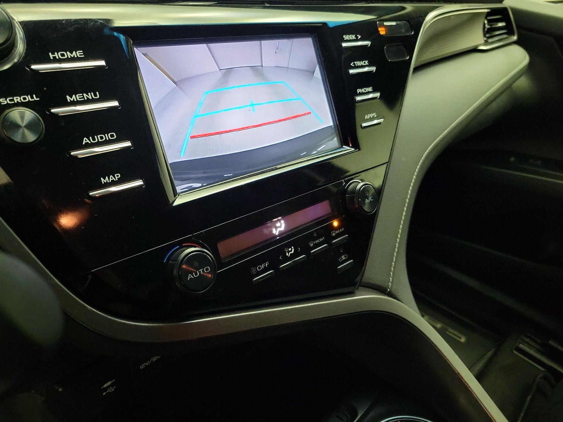 Thumbnail: 2019 Toyota Camry - 14