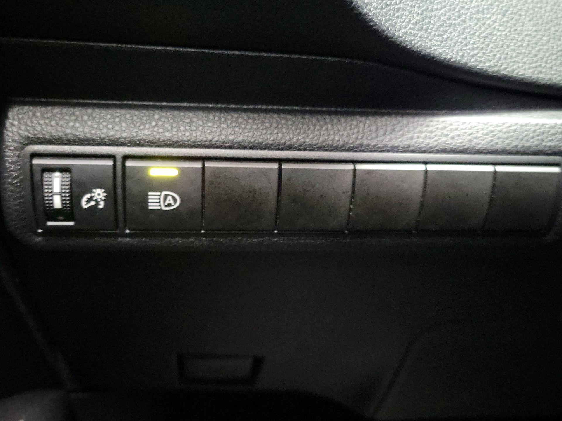 Thumbnail: 2020 Toyota Corolla - 13