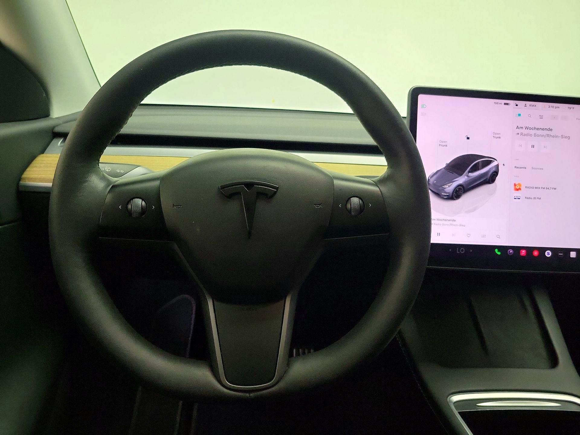 Thumbnail: 2022 Tesla Model Y - 10