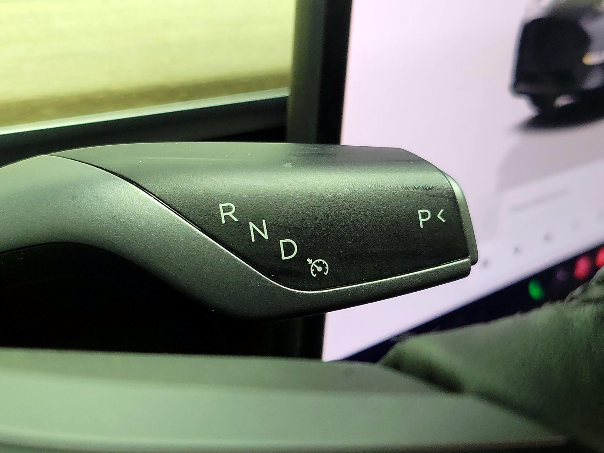 Thumbnail: 2022 Tesla Model Y - 17