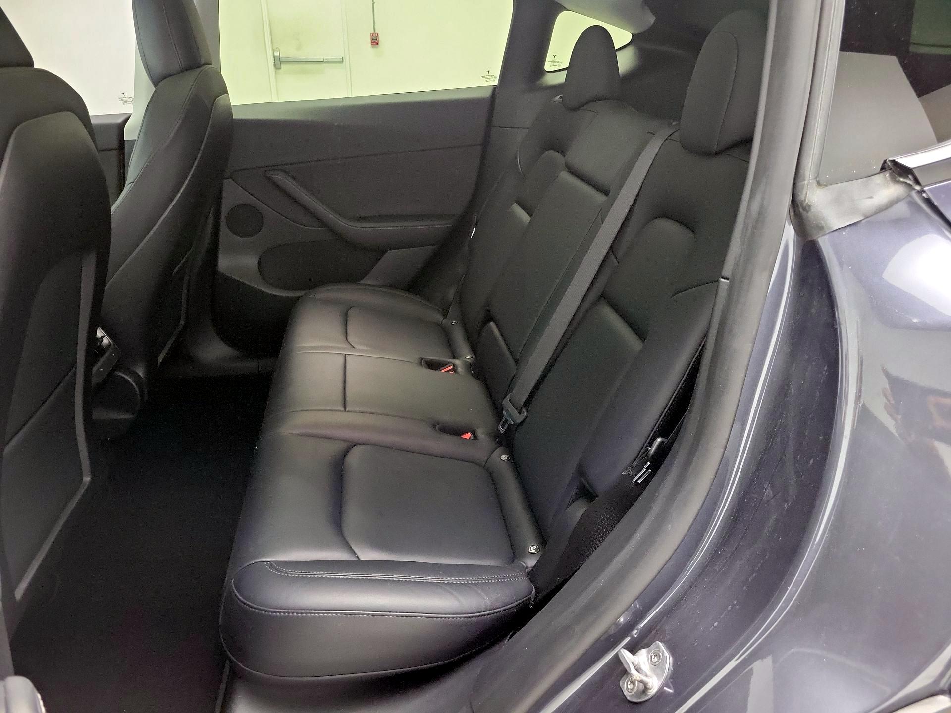 Thumbnail: 2022 Tesla Model Y - 19