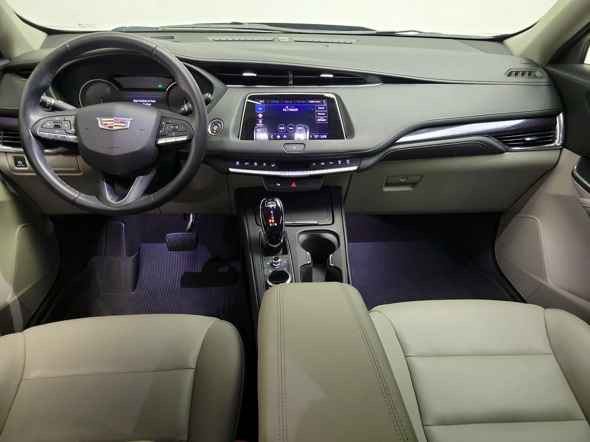 Thumbnail: 2023 Cadillac XT4 - 9