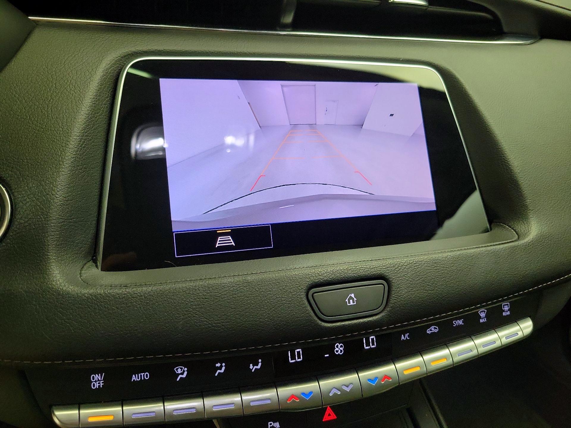 Thumbnail: 2023 Cadillac XT4 - 16