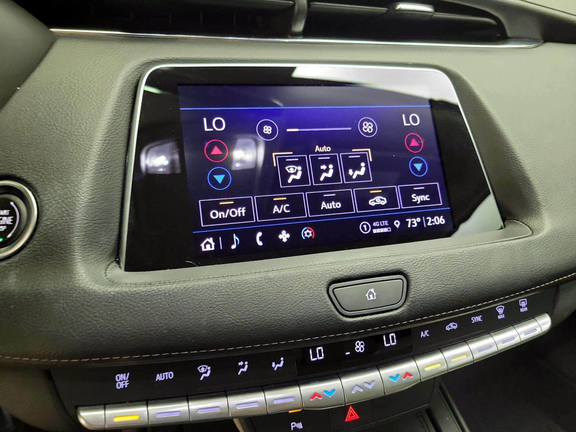 Thumbnail: 2023 Cadillac XT4 - 17