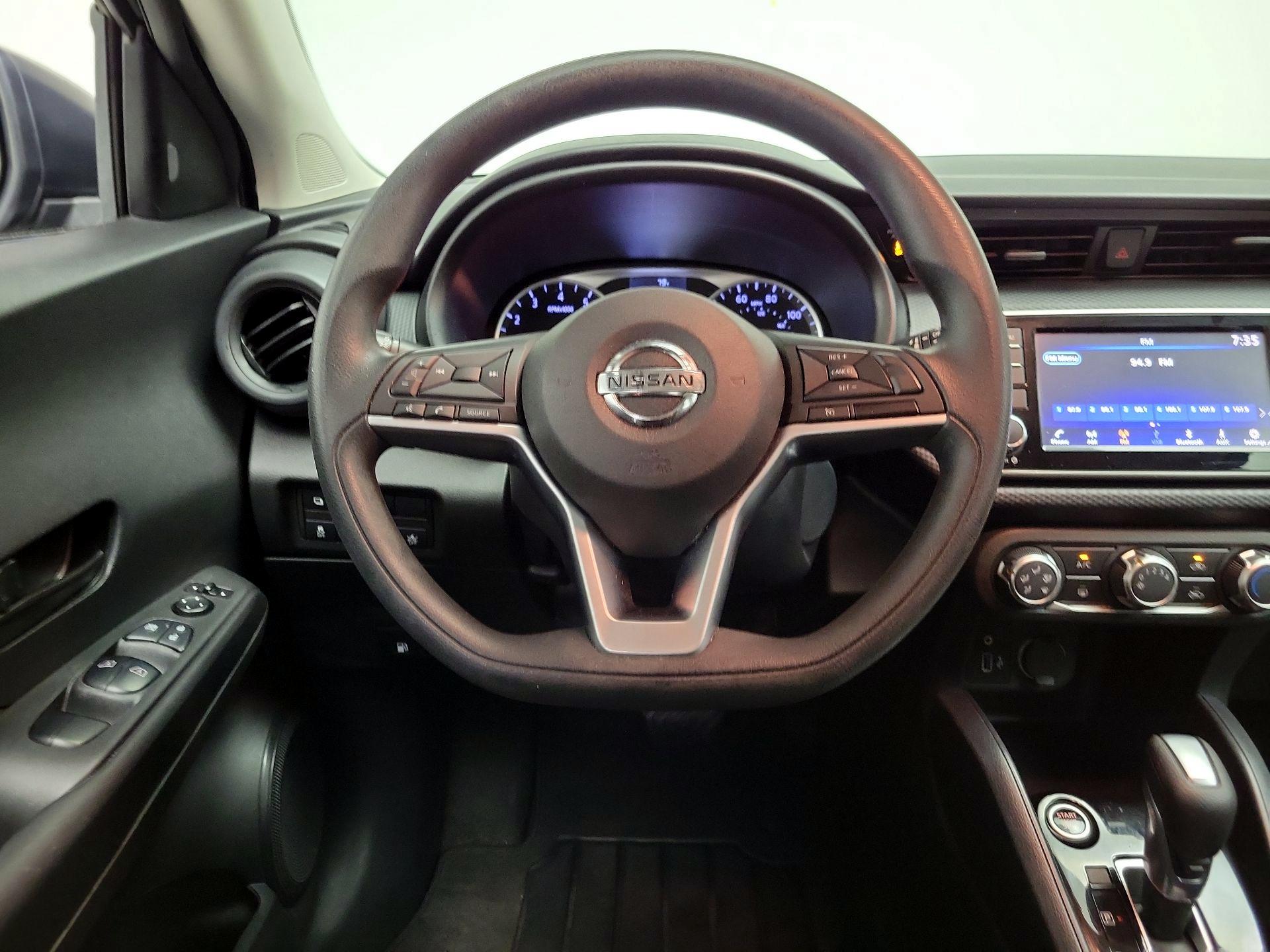 Thumbnail: 2021 Nissan Kicks - 10