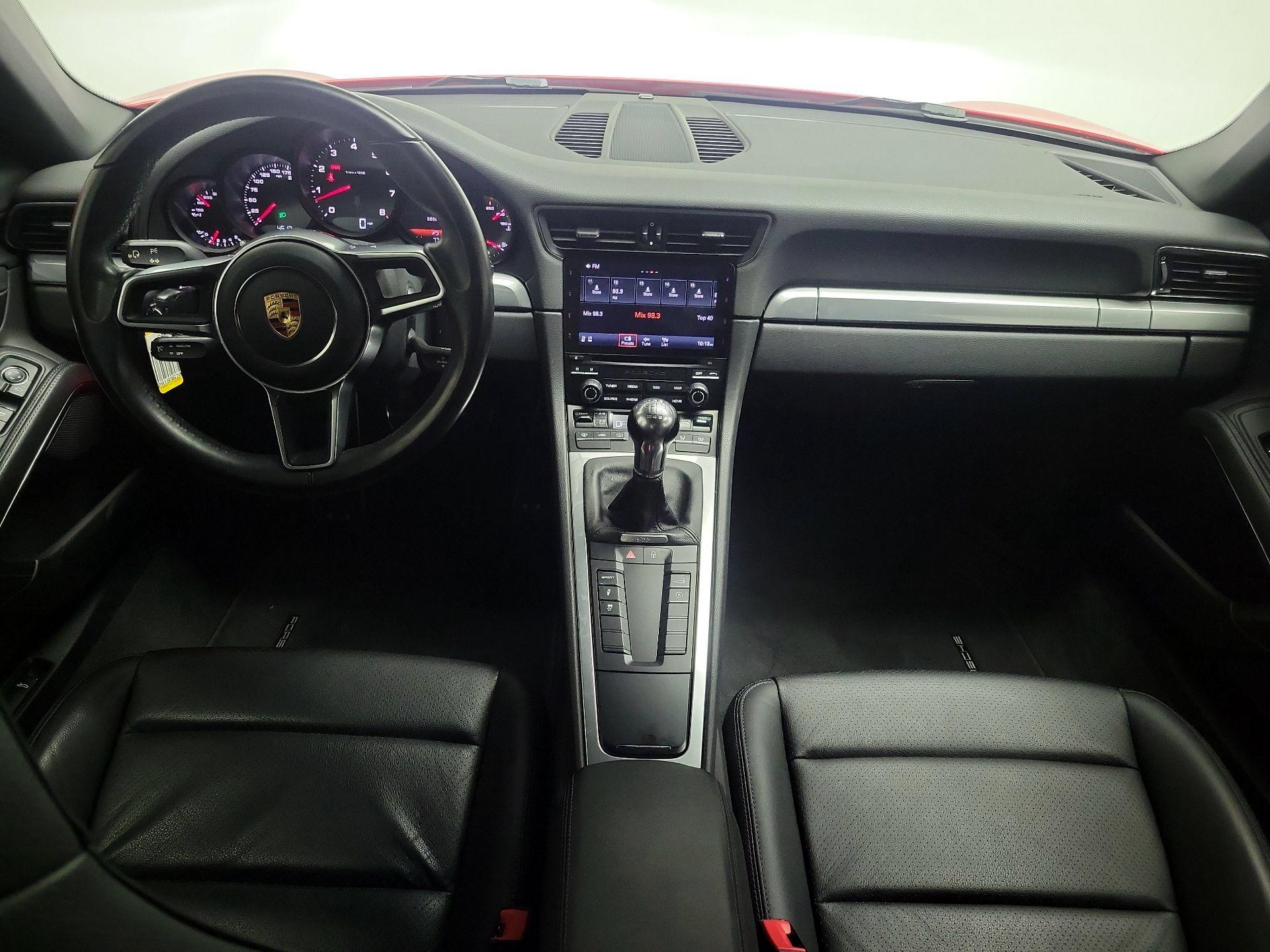 Thumbnail: 2018 Porsche 911 - 9