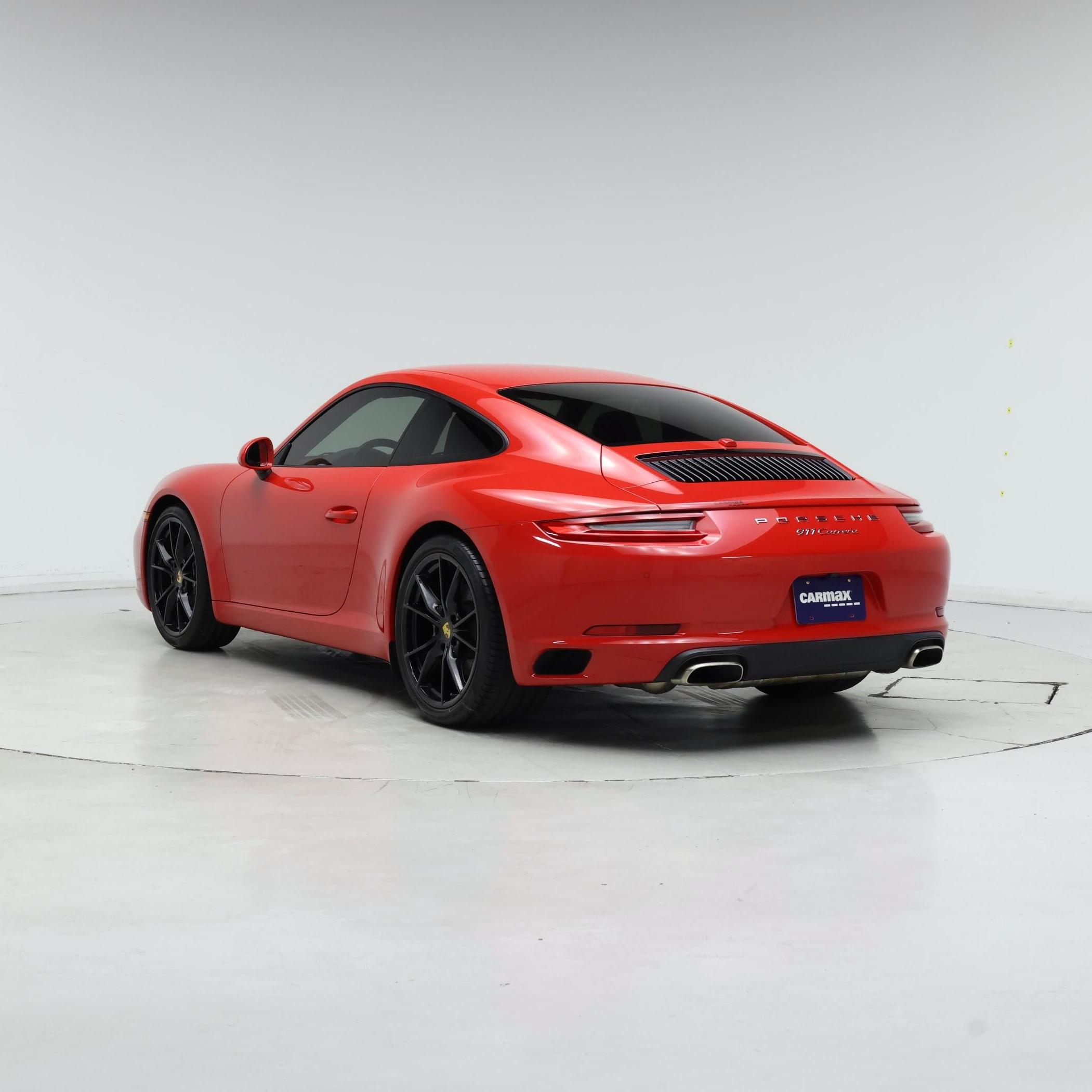 Thumbnail: 2018 Porsche 911 - 2