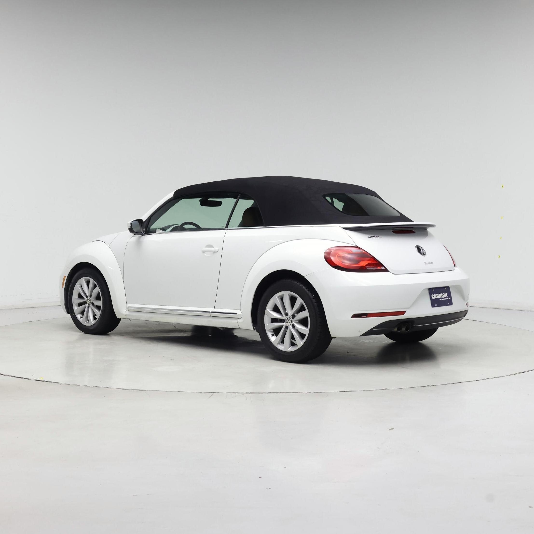 Thumbnail: 2017 Volkswagen Beetle - 2