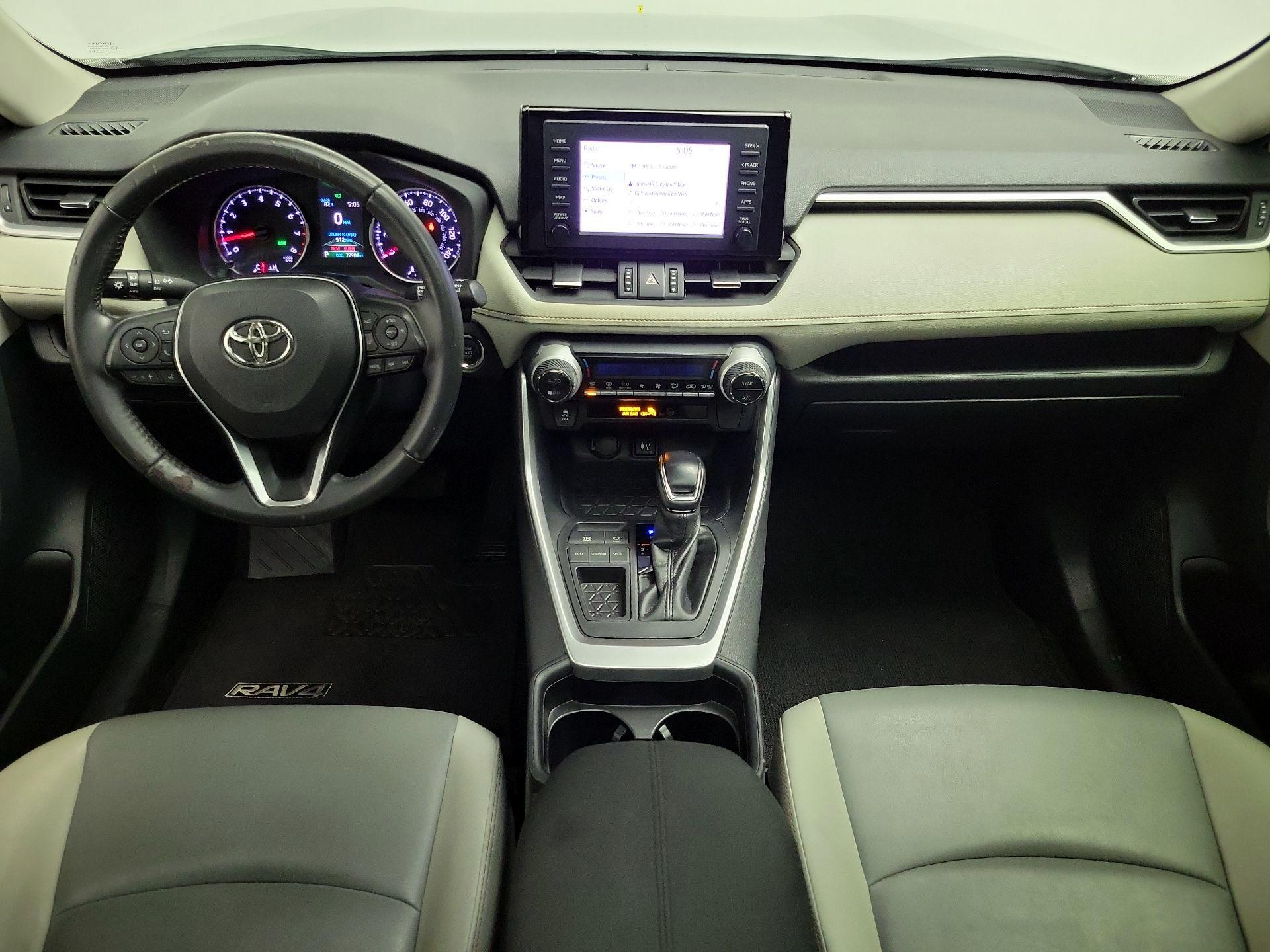 Thumbnail: 2019 Toyota RAV4 - 9