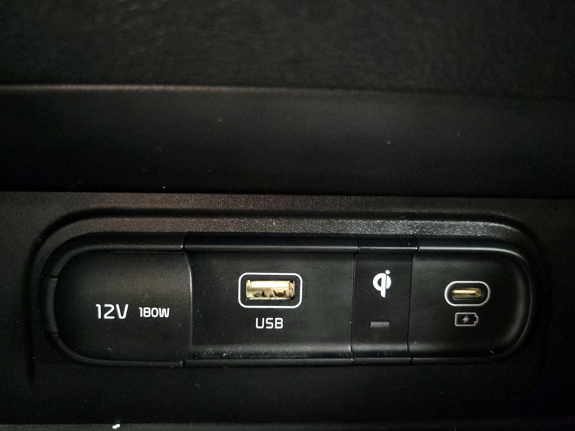 Thumbnail: 2023 Kia Sportage - 19