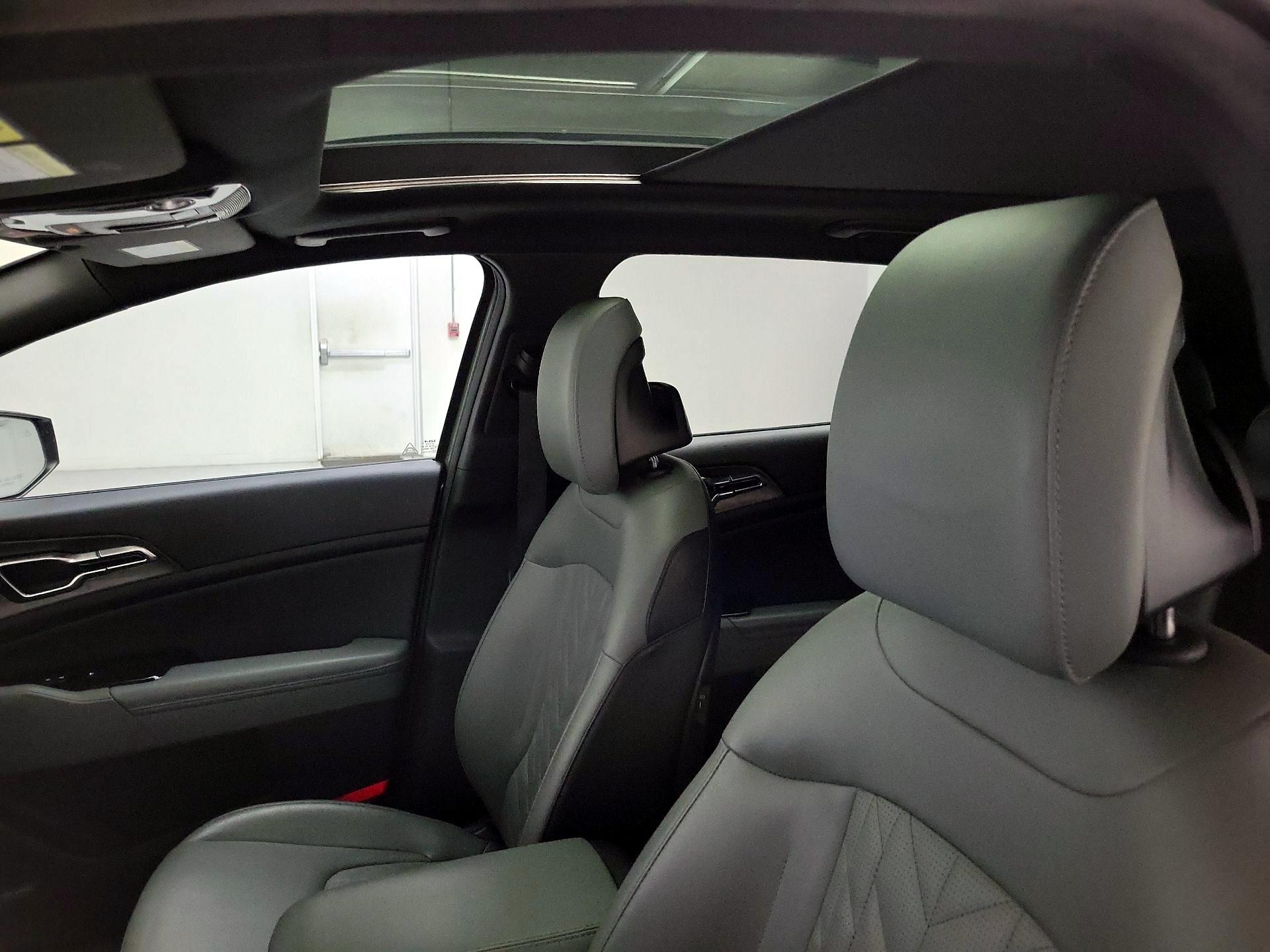 Thumbnail: 2023 Kia Sportage - 20