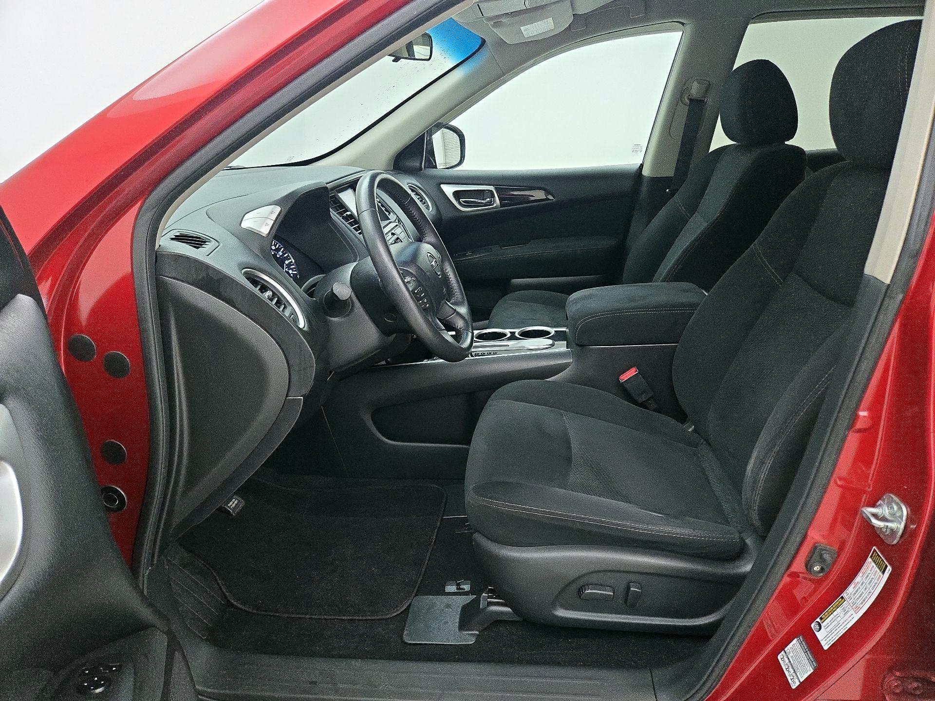 Thumbnail: 2014 Nissan Pathfinder - 11