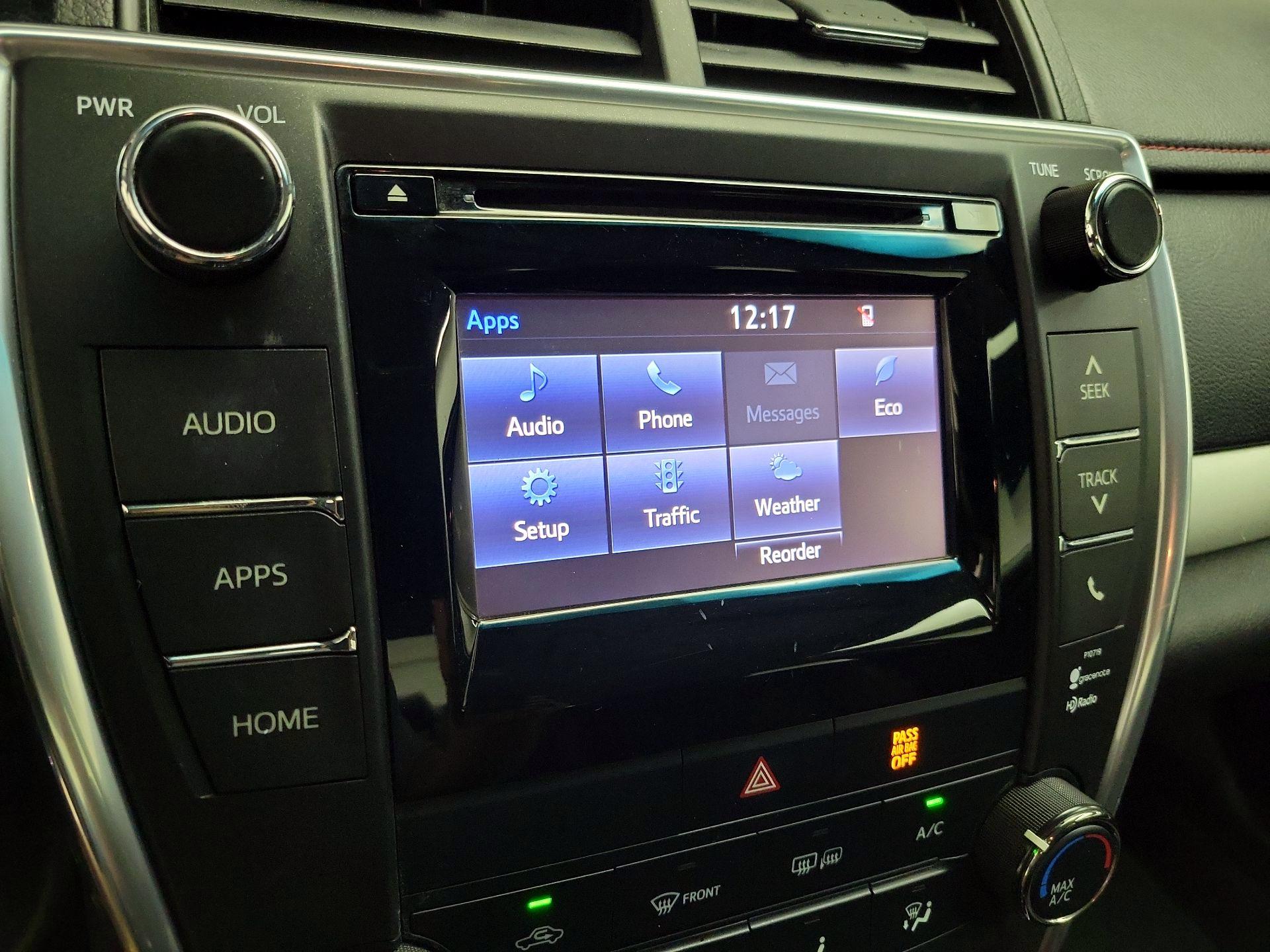 Thumbnail: 2015 Toyota Camry - 14