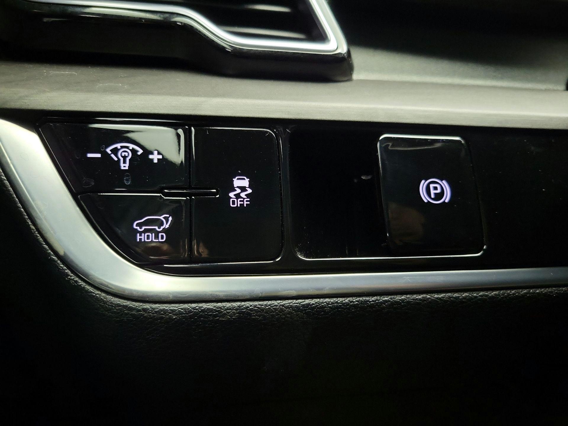 Thumbnail: 2023 Kia Sportage - 13