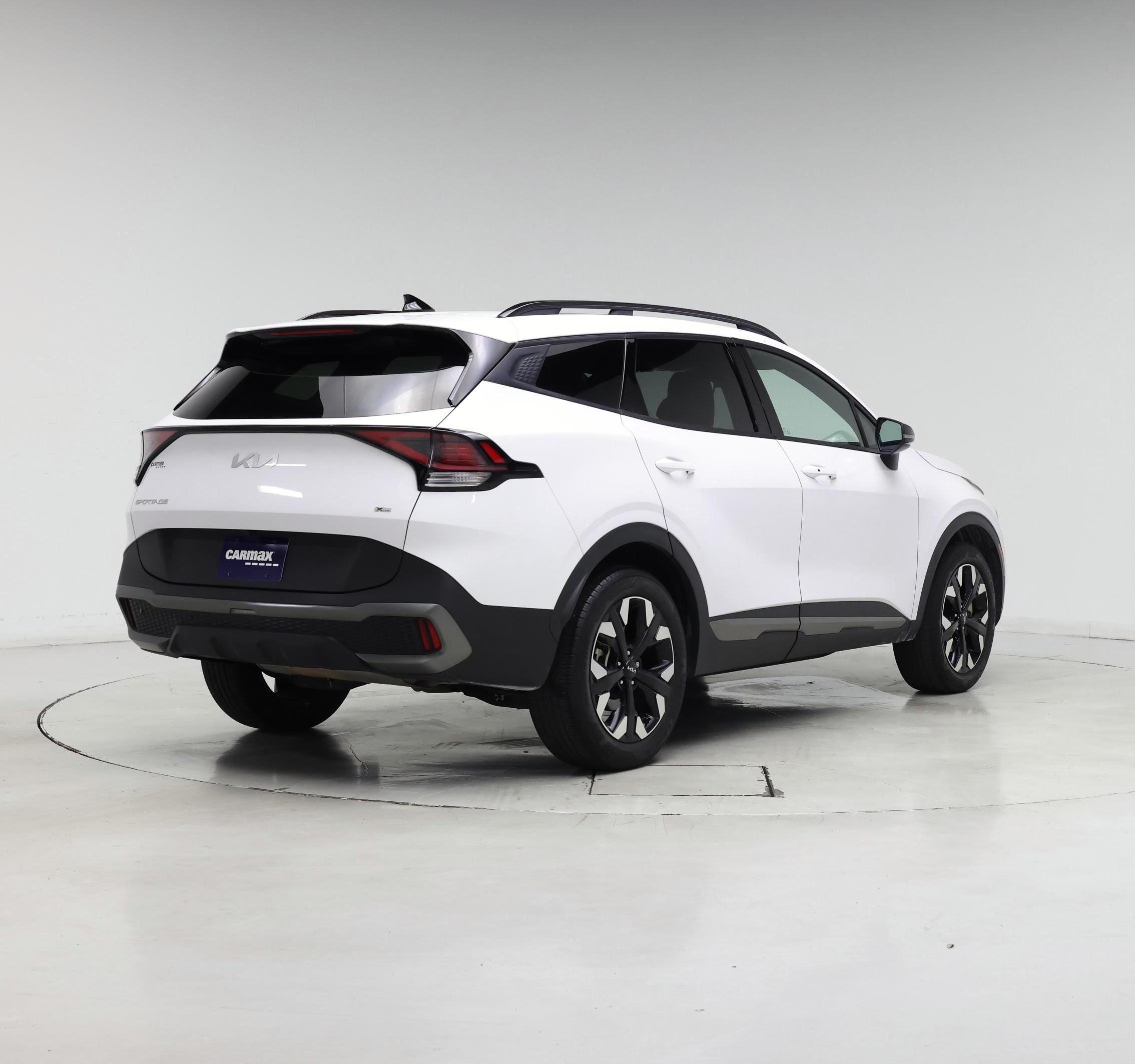 Thumbnail: 2023 Kia Sportage - 8