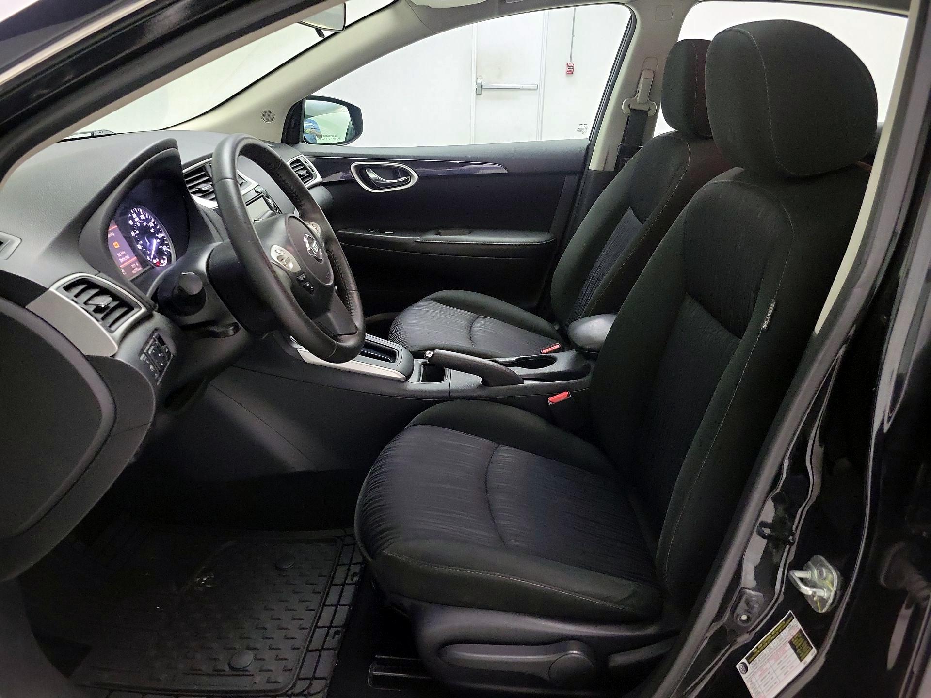 Thumbnail: 2019 Nissan Sentra - 11