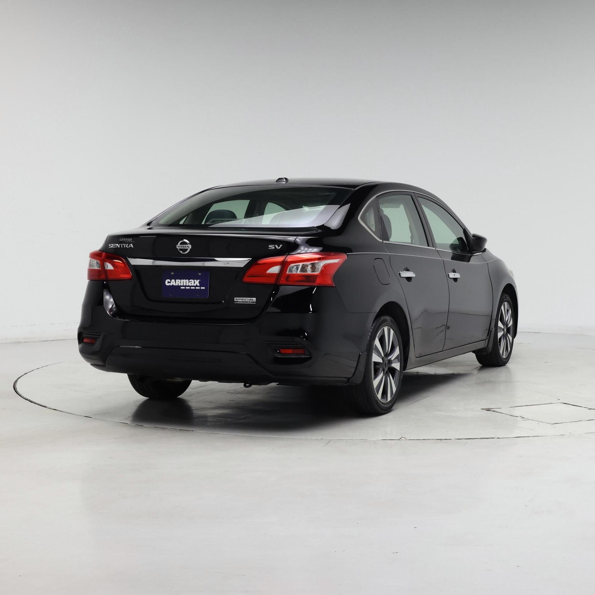 Thumbnail: 2019 Nissan Sentra - 8