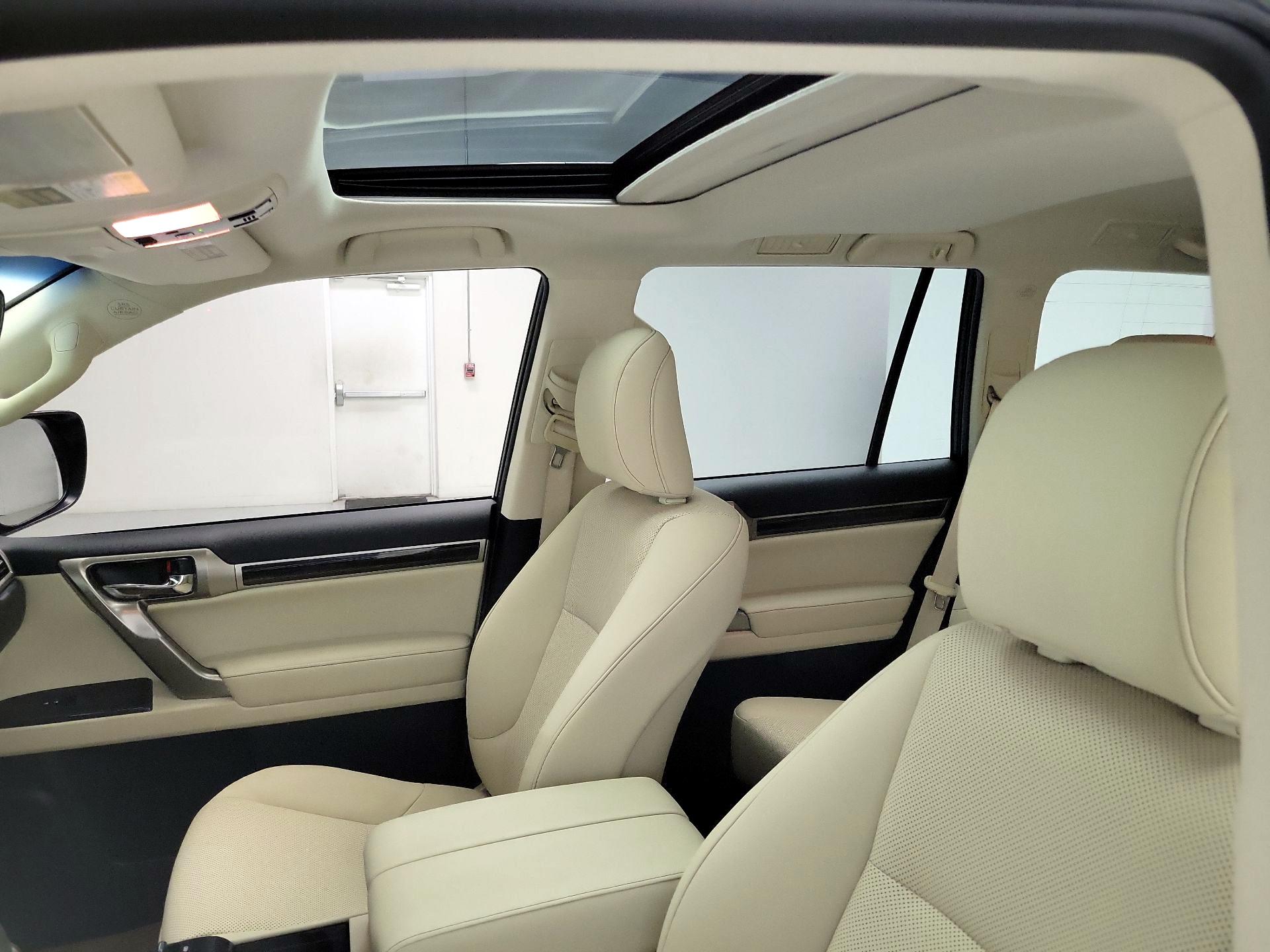 Thumbnail: 2021 Lexus GX - 20