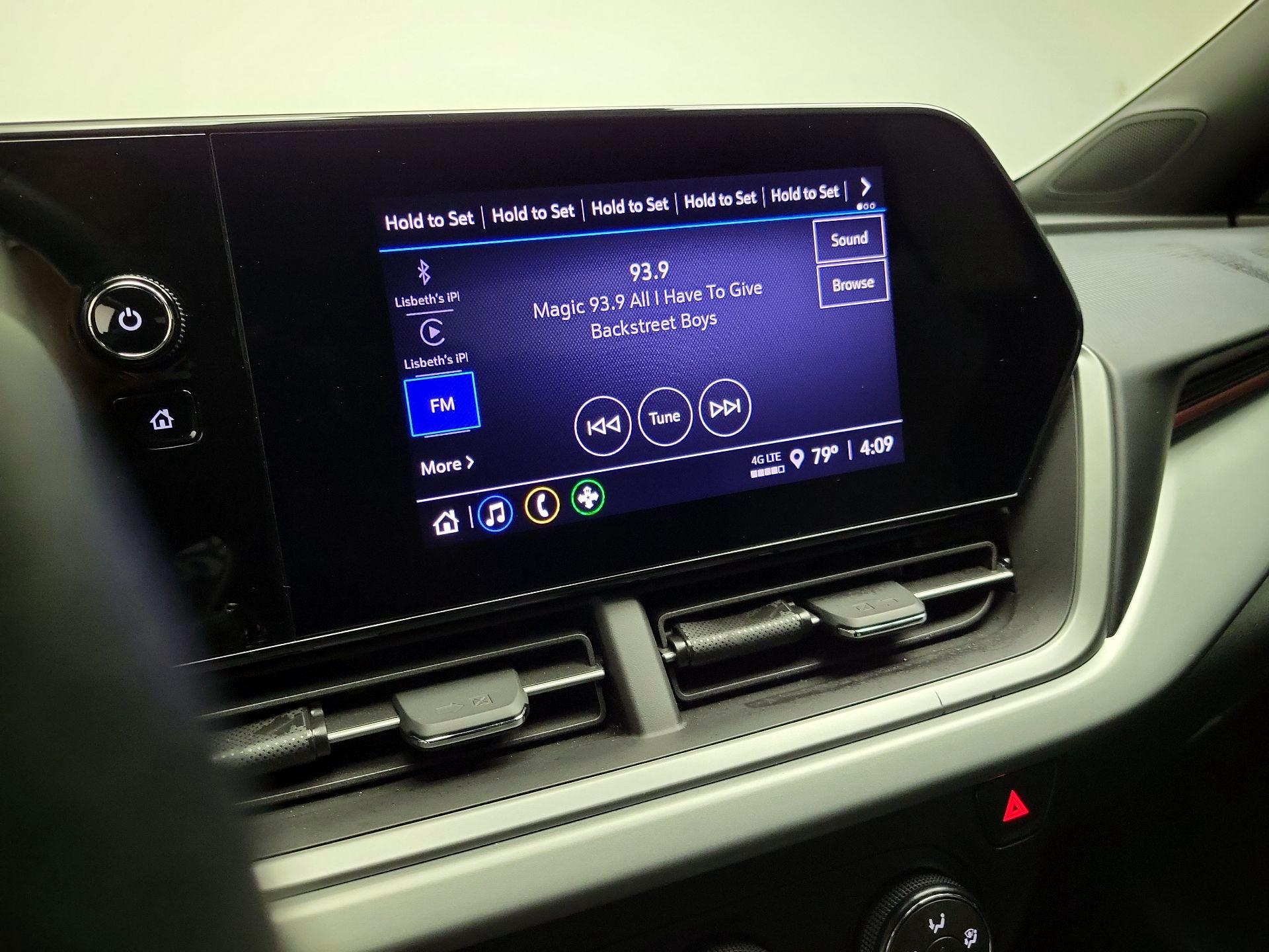 Thumbnail: 2025 Chevrolet Trax - 15