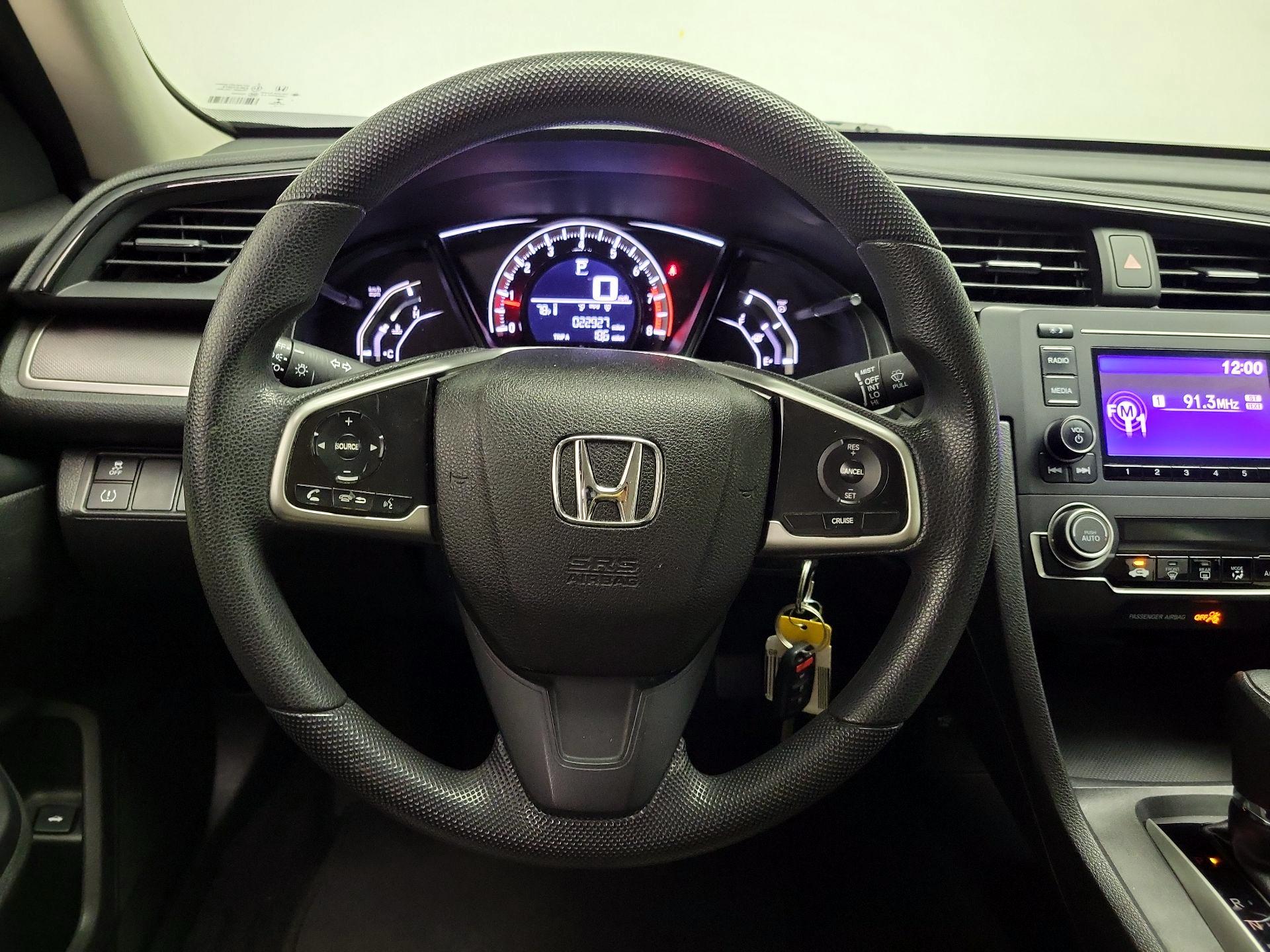 Thumbnail: 2016 Honda Civic - 10
