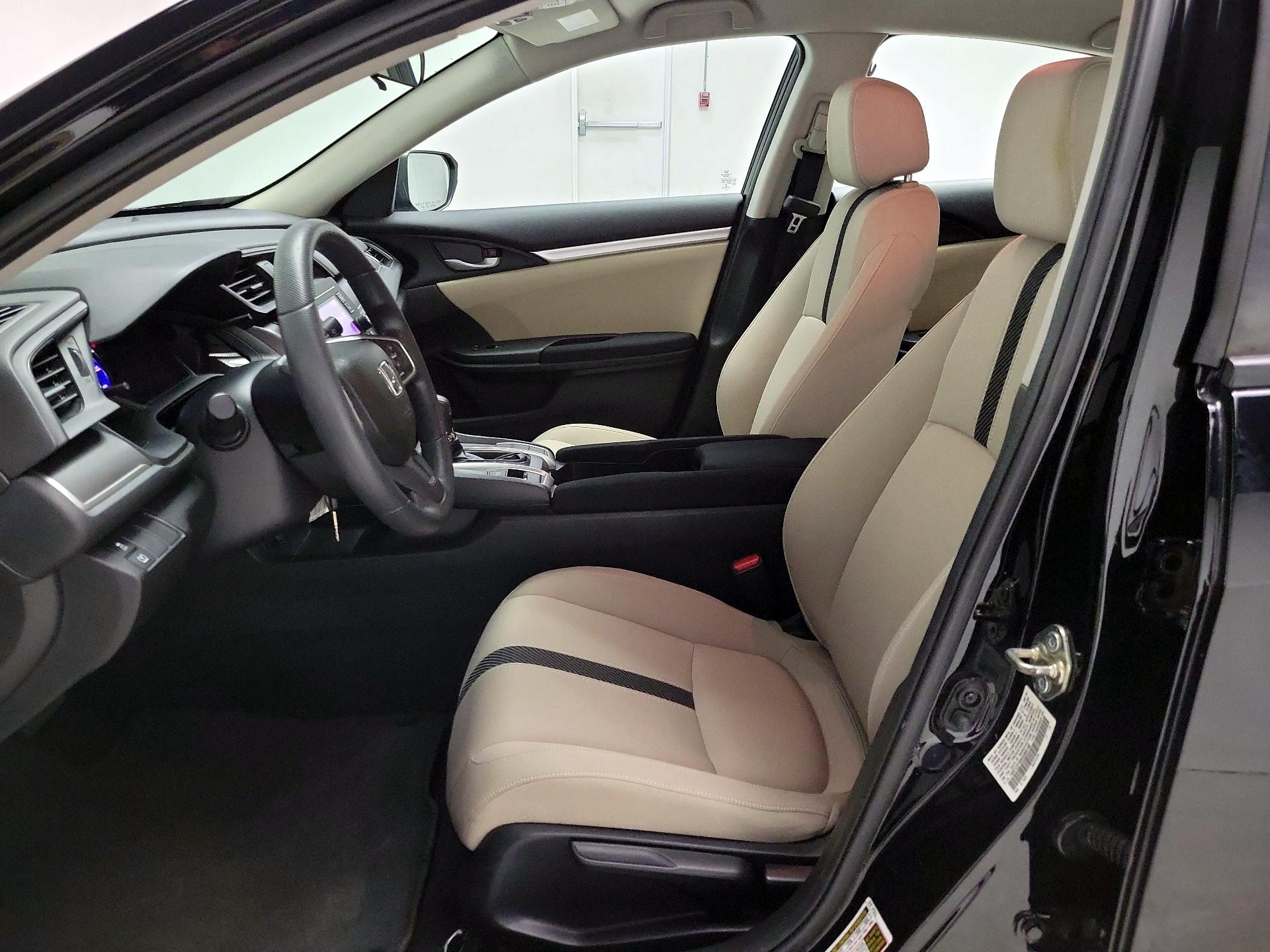 Thumbnail: 2016 Honda Civic - 11