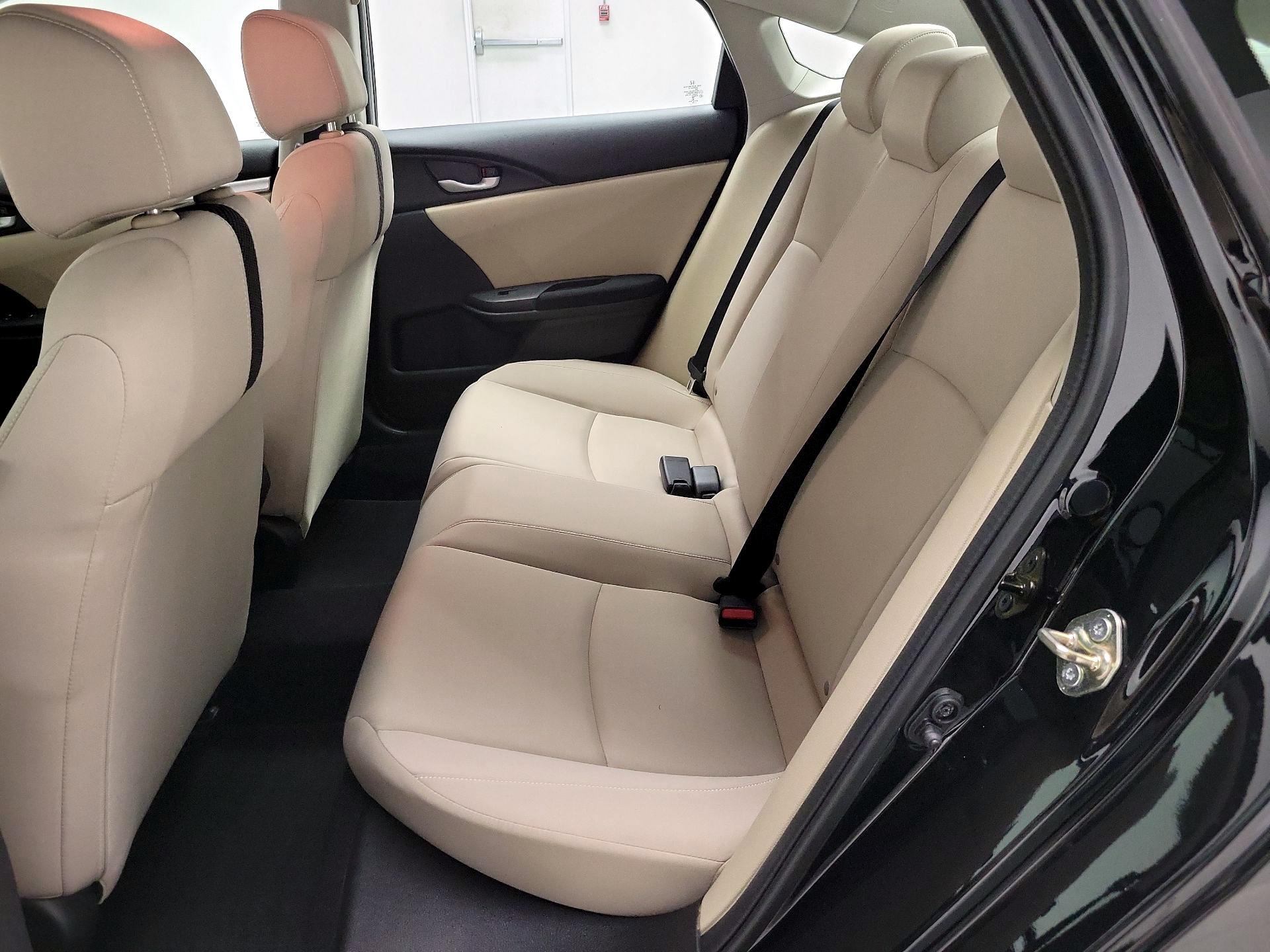 Thumbnail: 2016 Honda Civic - 19