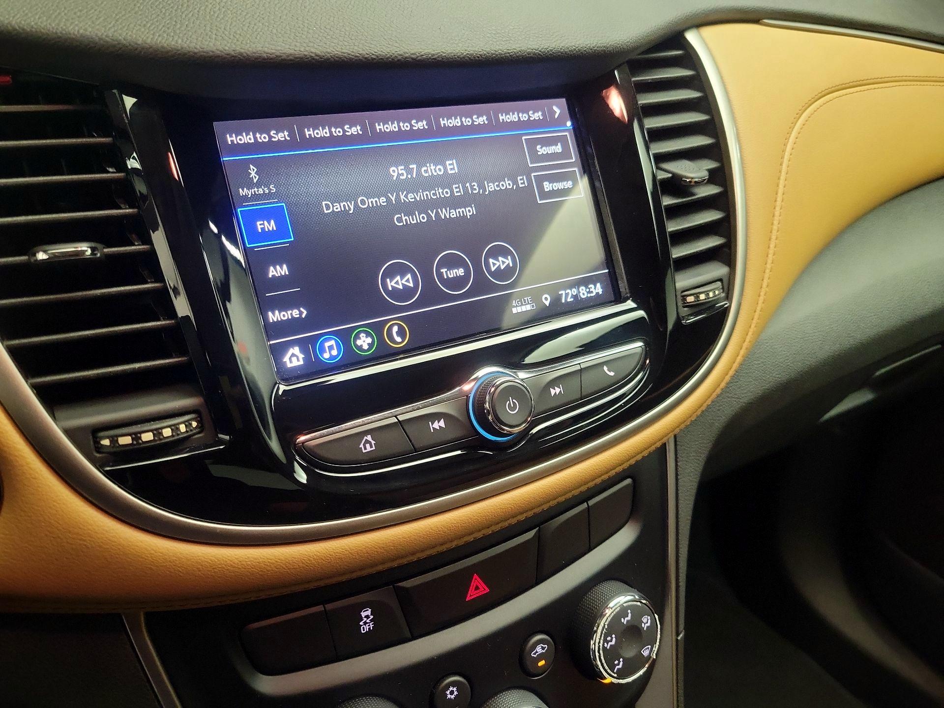 Thumbnail: 2018 Chevrolet Trax - 15