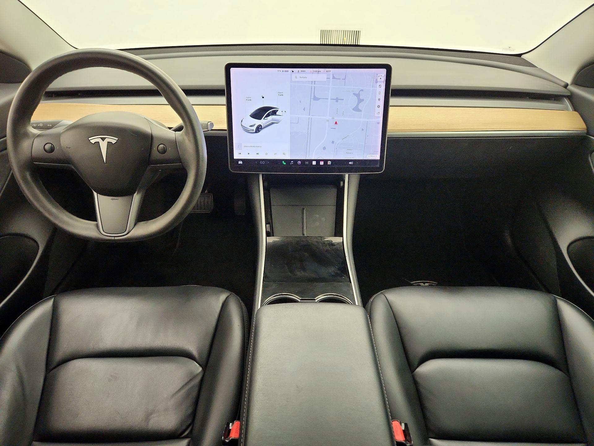 Thumbnail: 2020 Tesla Model 3 - 9