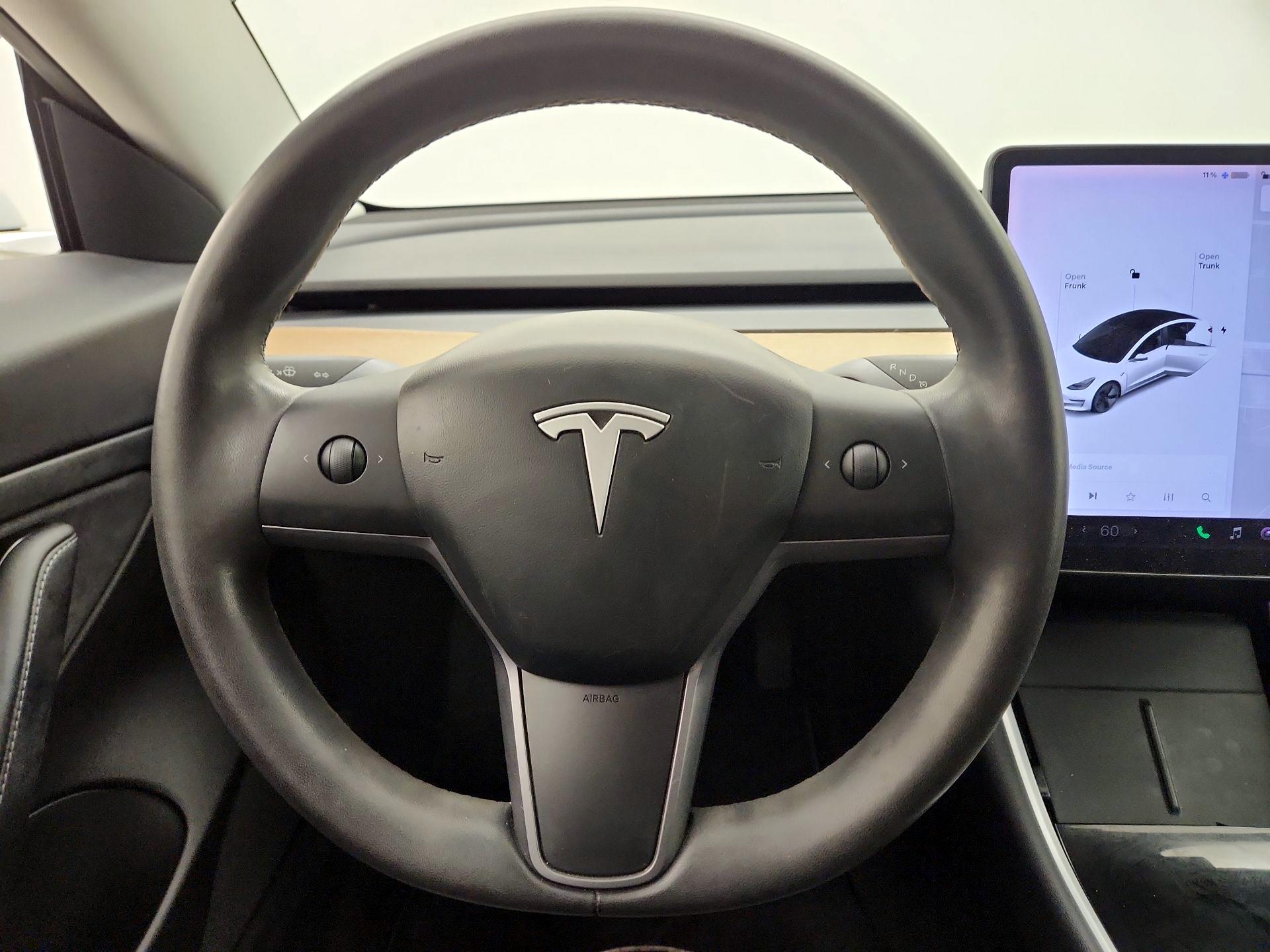 Thumbnail: 2020 Tesla Model 3 - 10