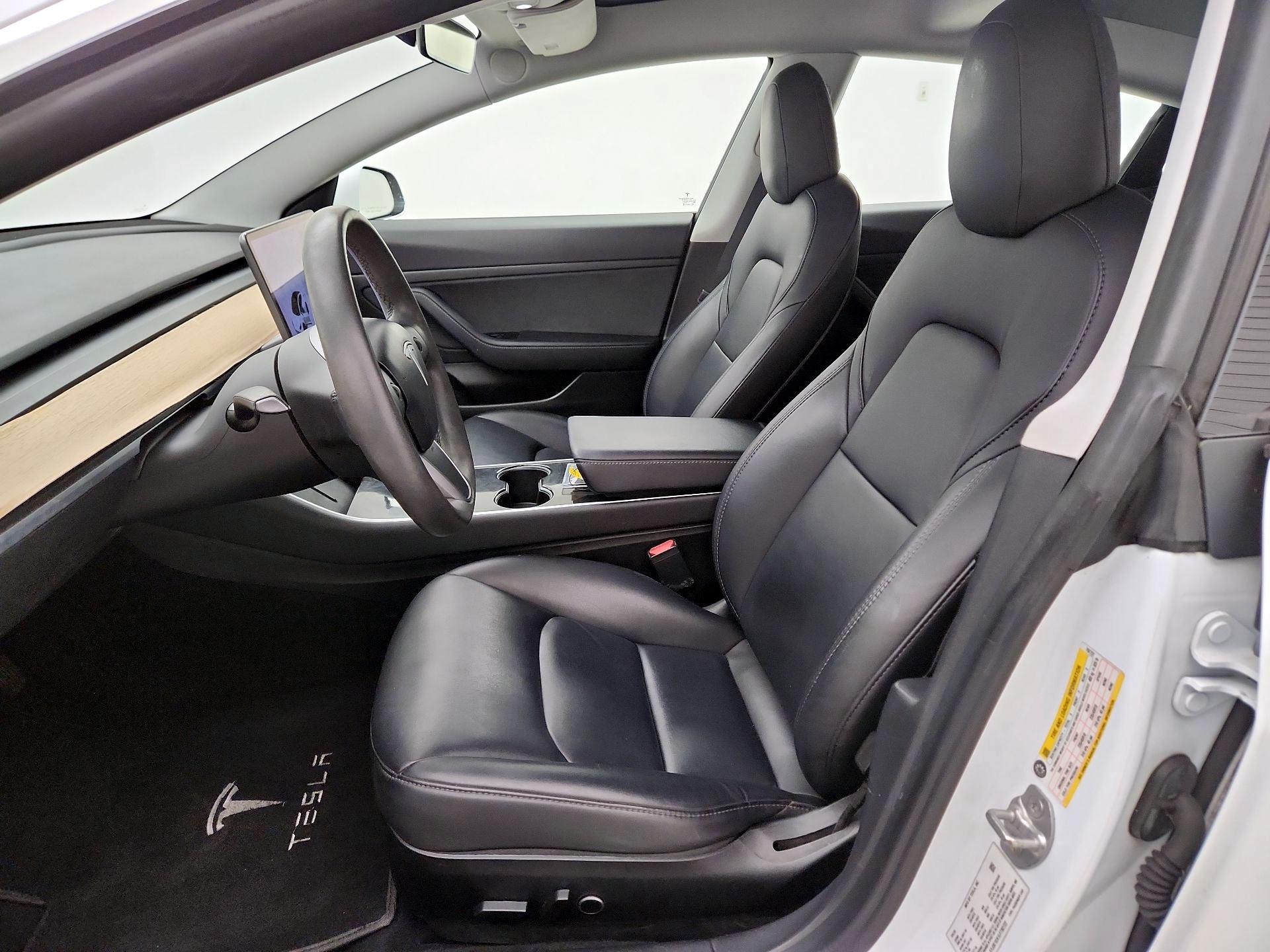 Thumbnail: 2020 Tesla Model 3 - 11