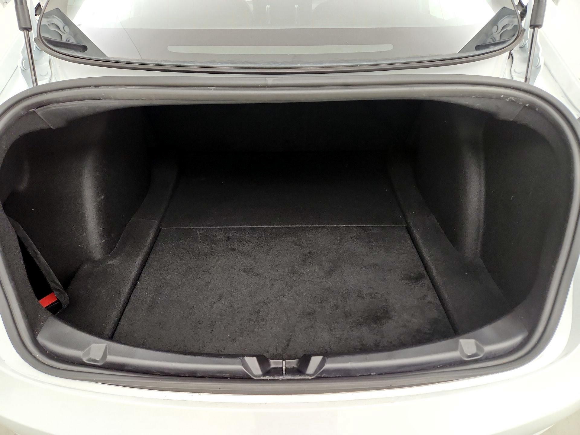 Thumbnail: 2020 Tesla Model 3 - 20