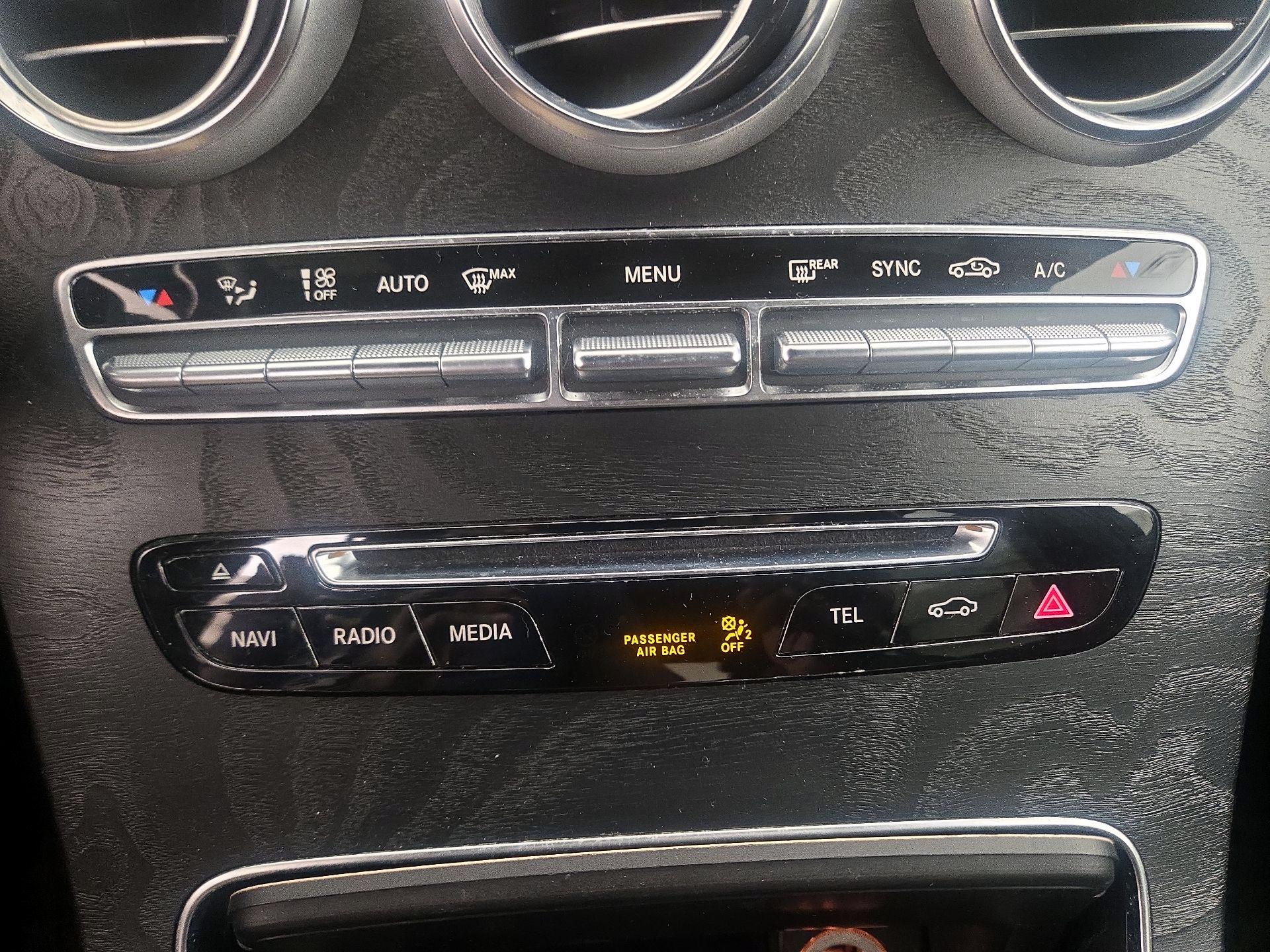 Thumbnail: 2018 Mercedes-Benz GLC - 16