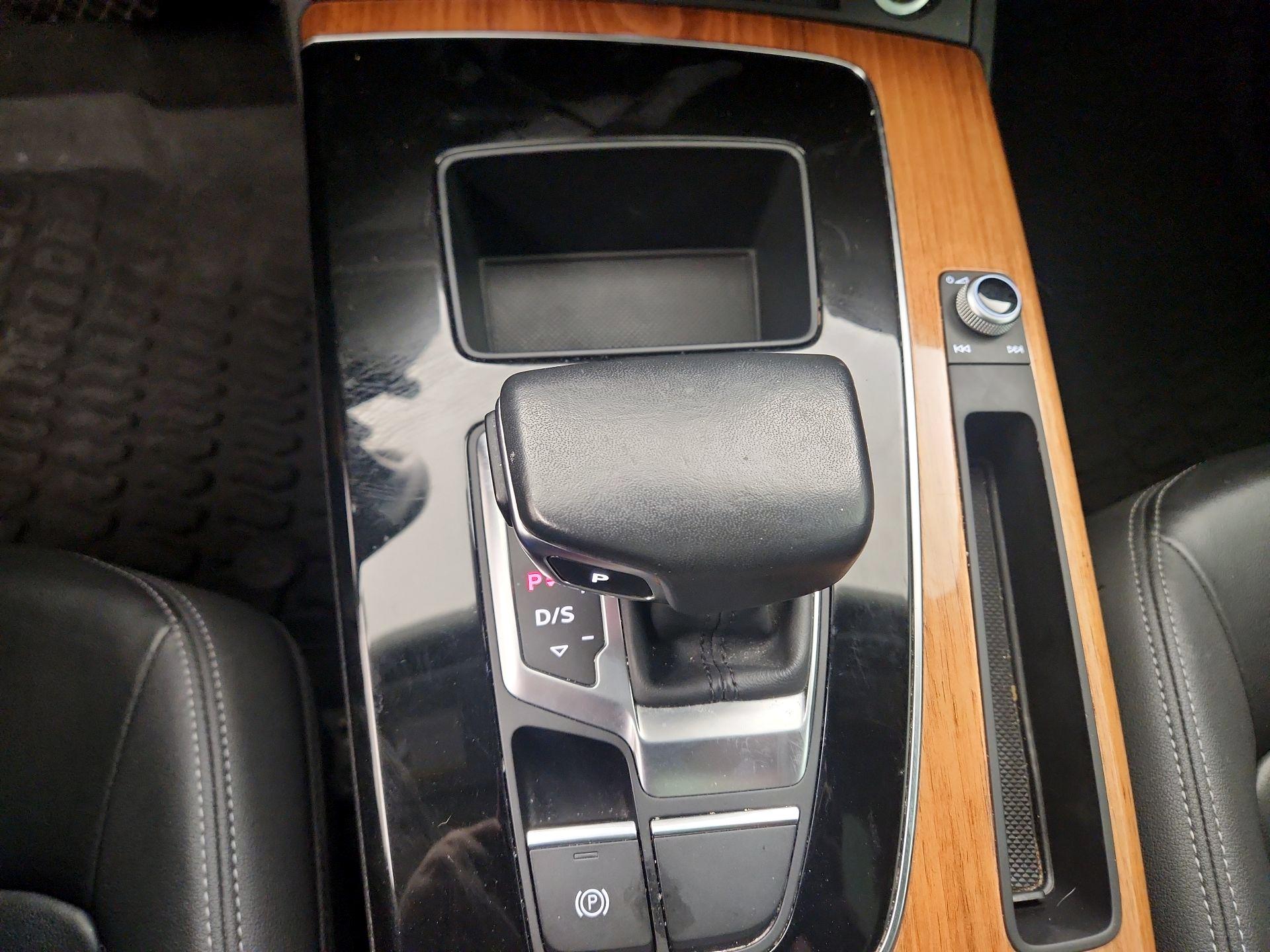 Thumbnail: 2021 Audi Q5 - 17