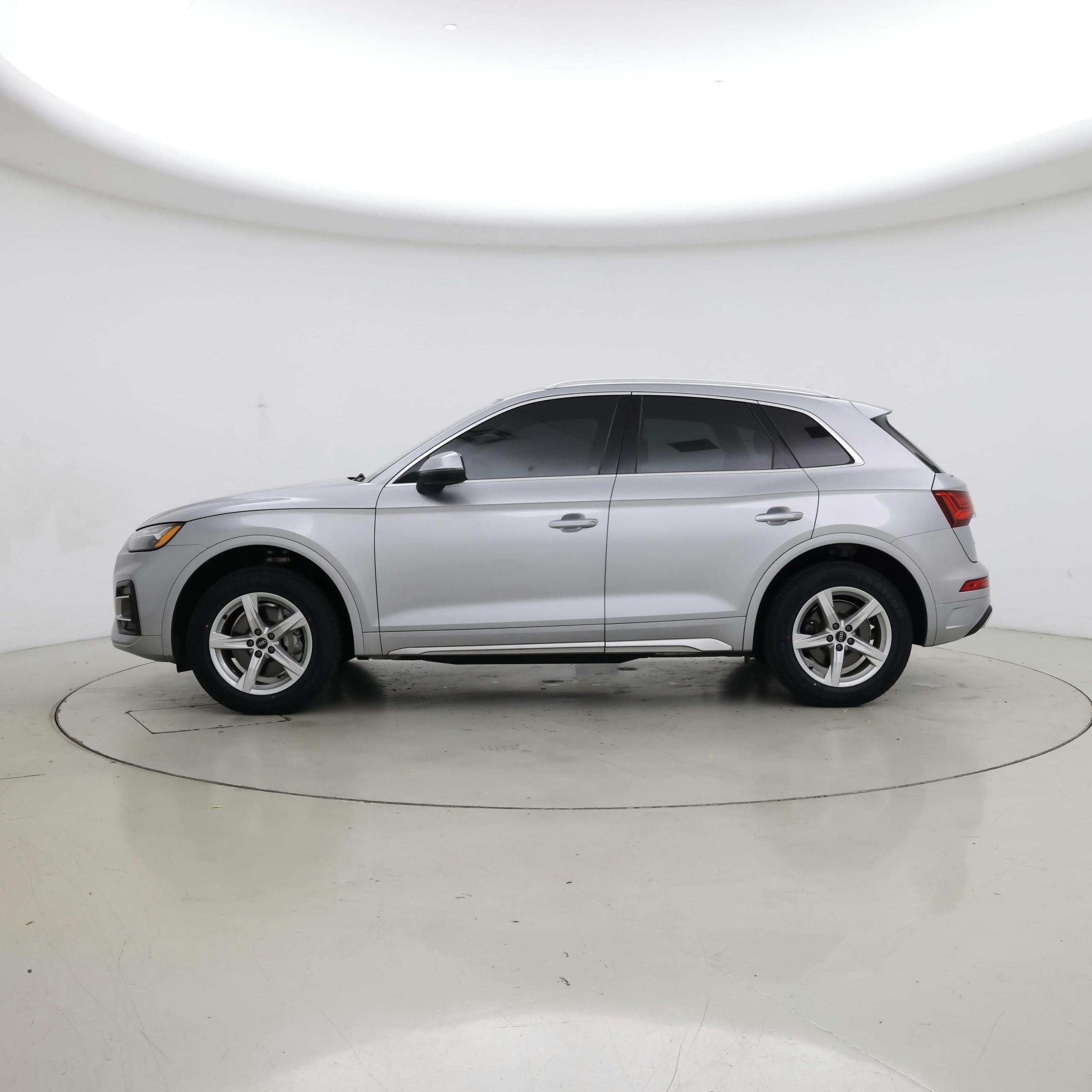 Thumbnail: 2021 Audi Q5 - 3