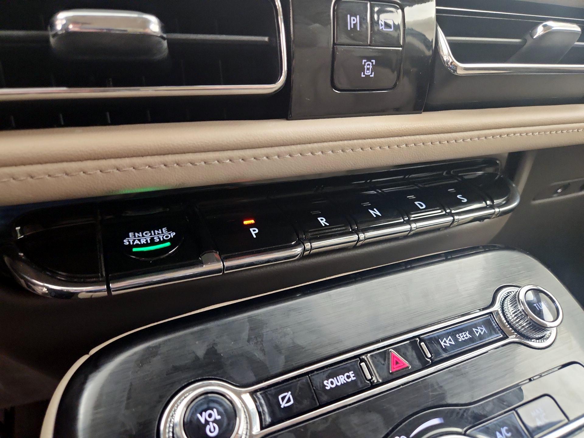 Thumbnail: 2022 Lincoln Nautilus - 17