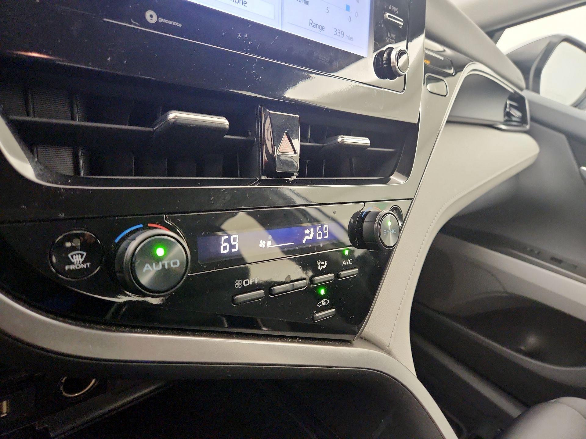 Thumbnail: 2024 Toyota Camry - 16