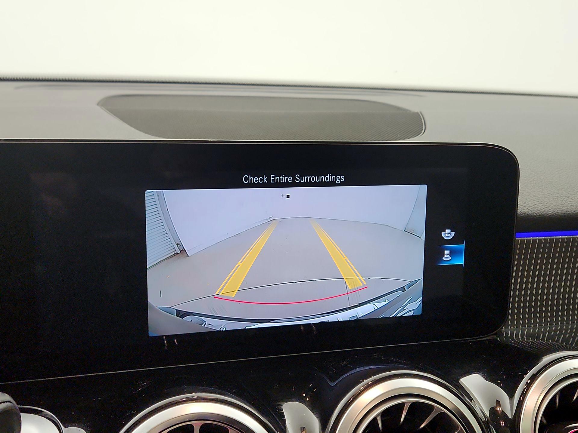 Thumbnail: 2022 Mercedes-Benz GLB - 14