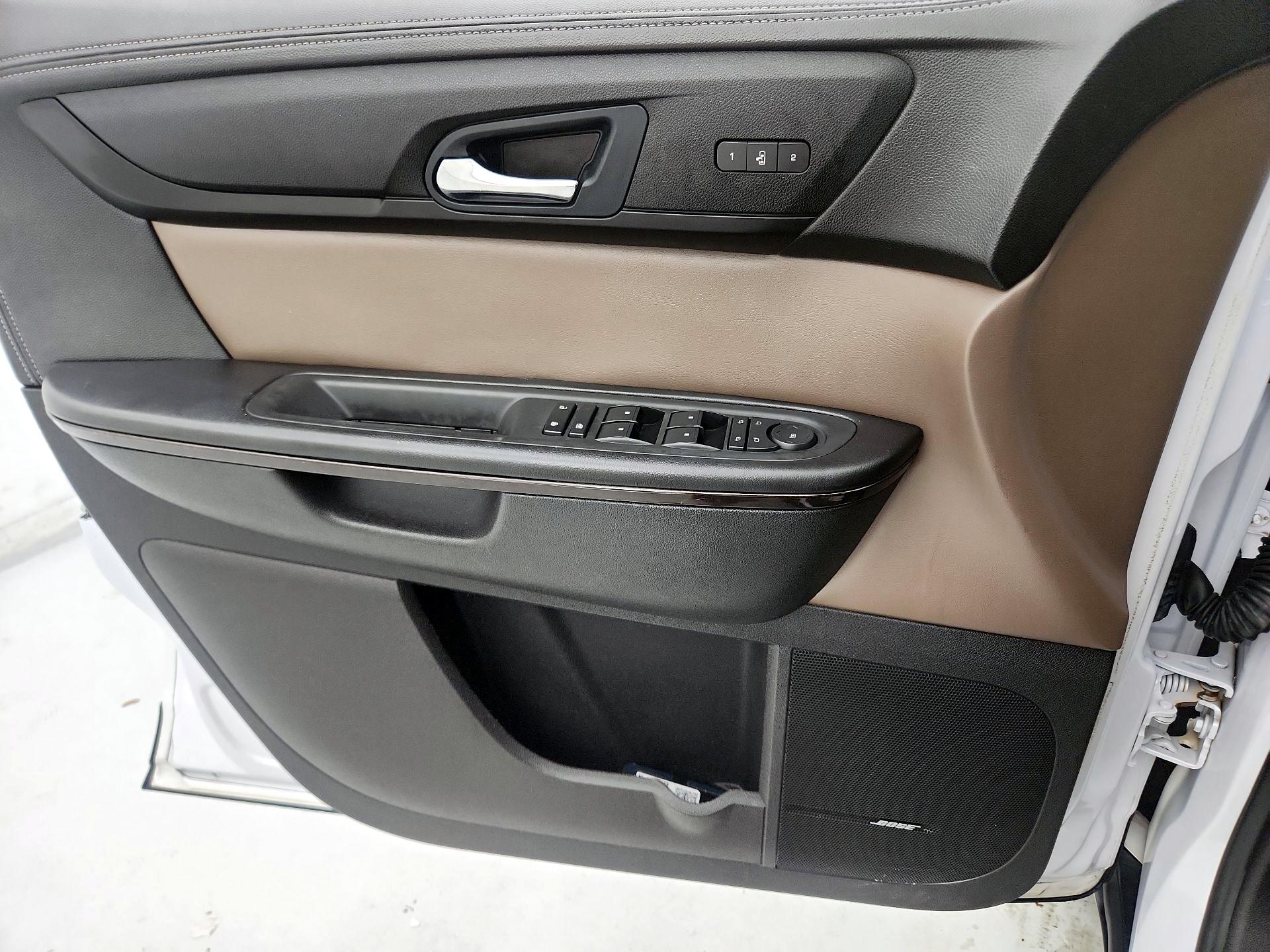 Thumbnail: 2016 GMC Acadia - 12