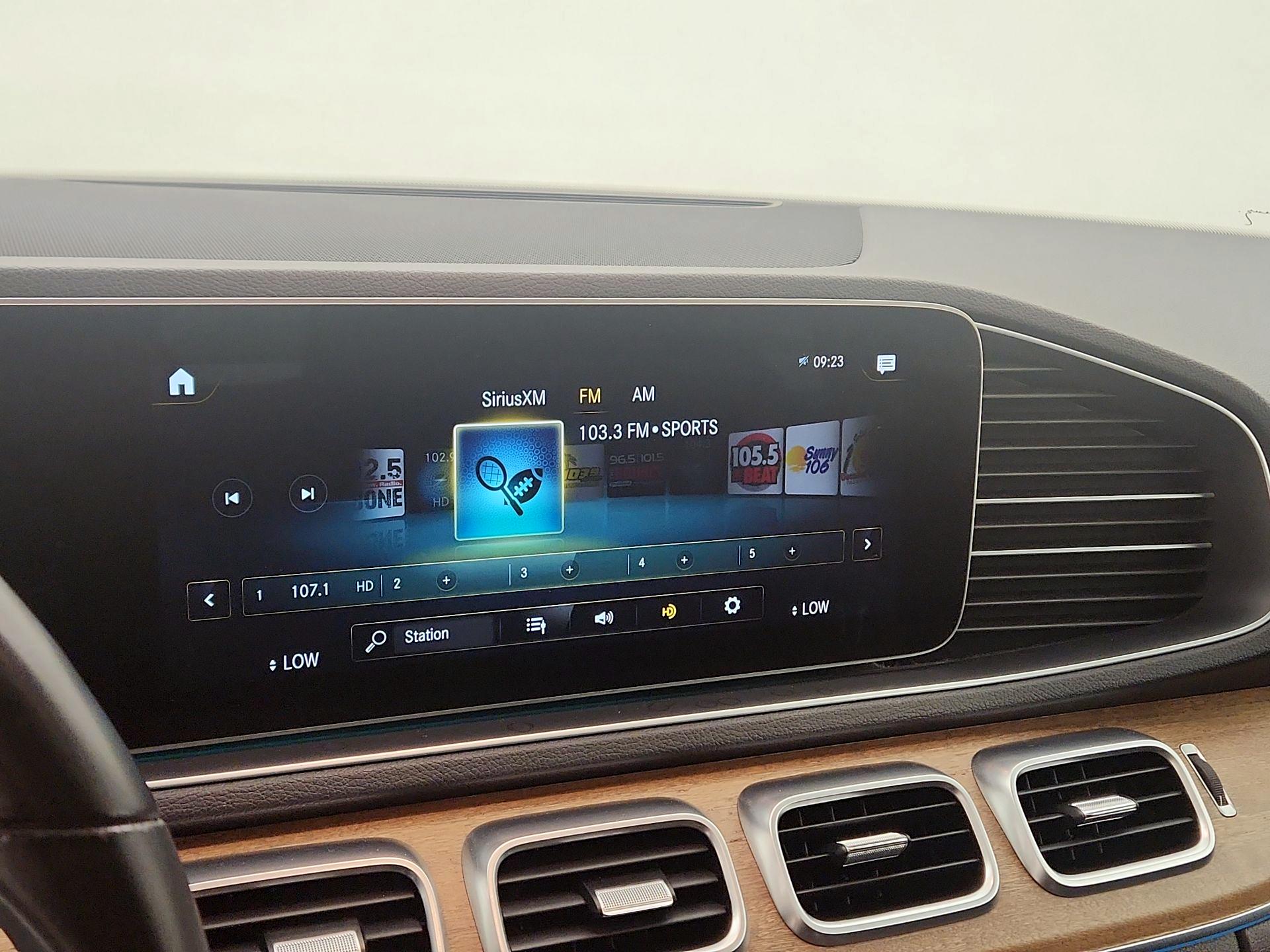 Thumbnail: 2021 Mercedes-Benz GLE - 16