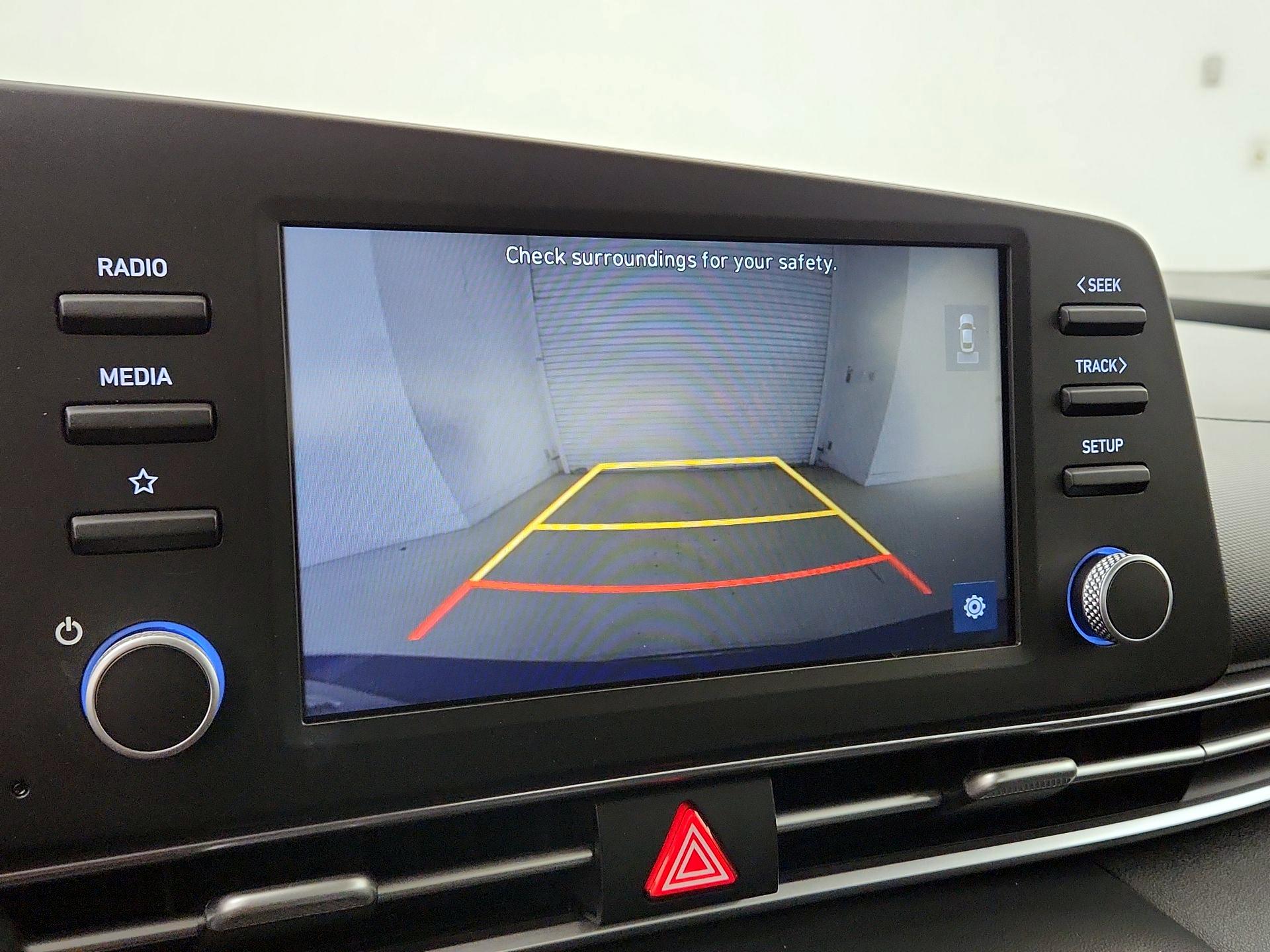 Thumbnail: 2022 Hyundai Elantra - 14