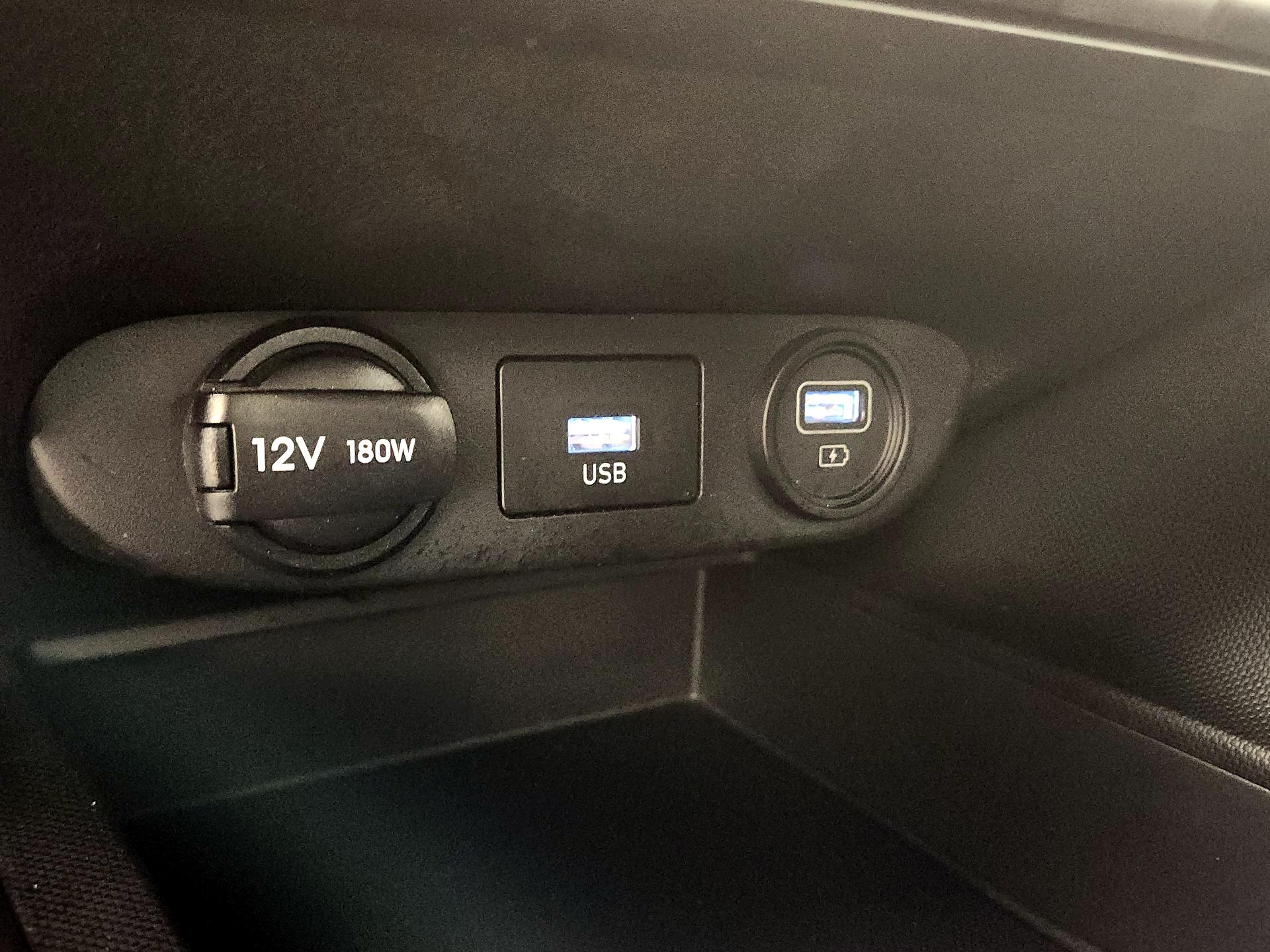 Thumbnail: 2022 Hyundai Elantra - 18