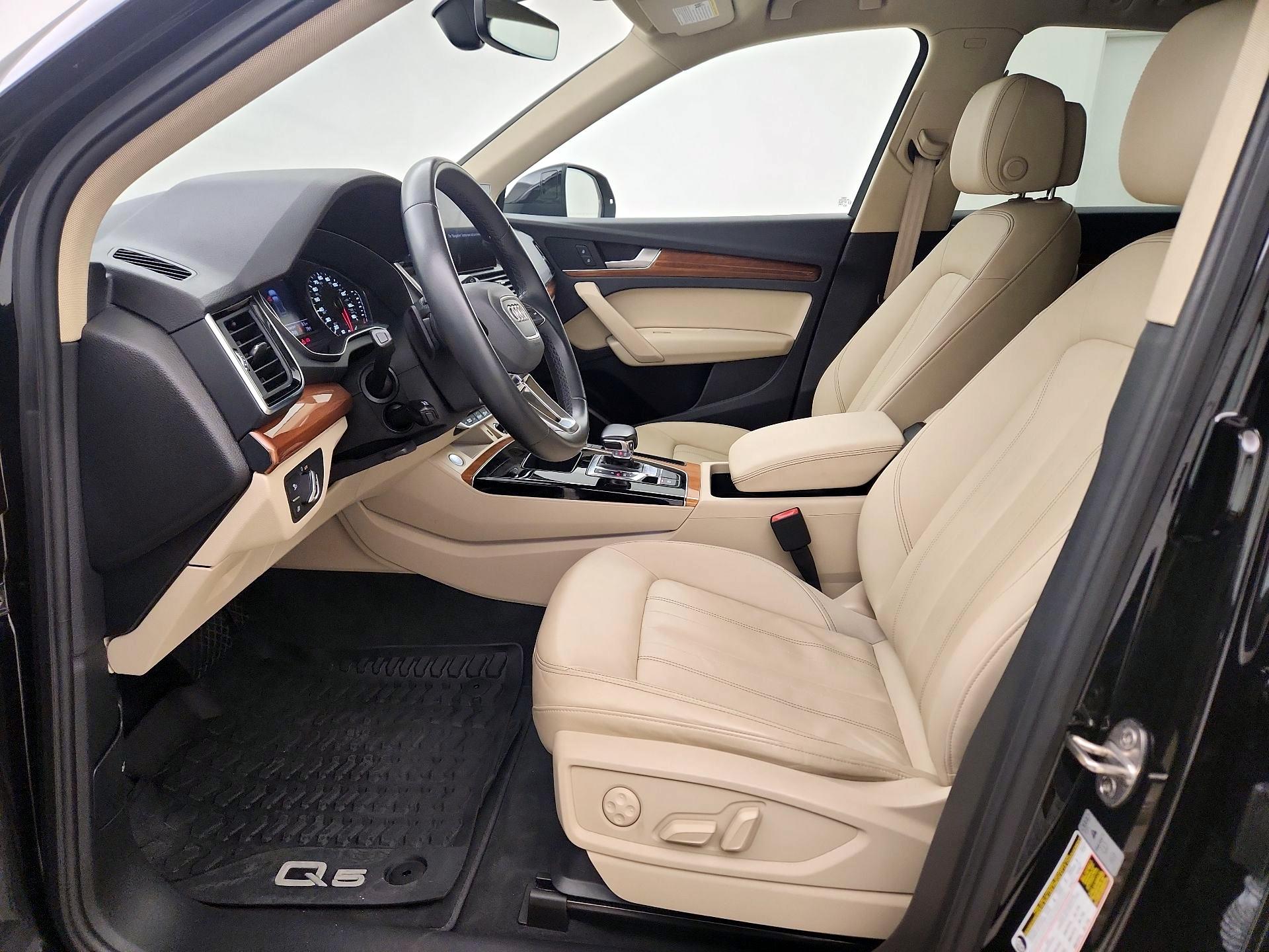 Thumbnail: 2021 Audi Q5 - 11